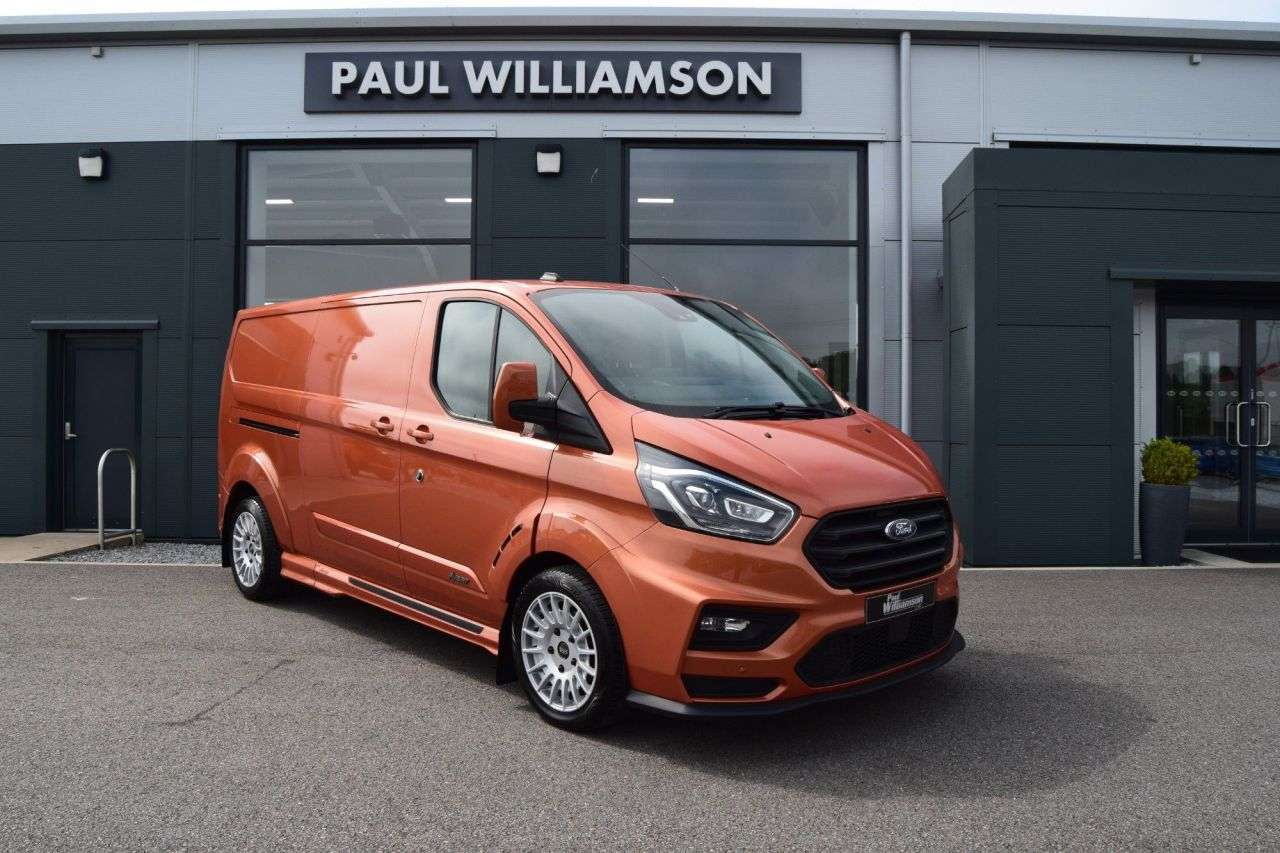 A 2022 FORD TRANSIT CUSTOM 2.0 320 EcoBlue MSRT Panel Van 5dr Diesel Auto L2 H1 Euro 6 (s/s) (185 ps) A 2022 FORD TRANSIT CUSTOM 2.0 320 EcoBlue MSRT Panel Van 5dr Diesel Auto L2 H1 Euro 6 (s/s) (185 ps)