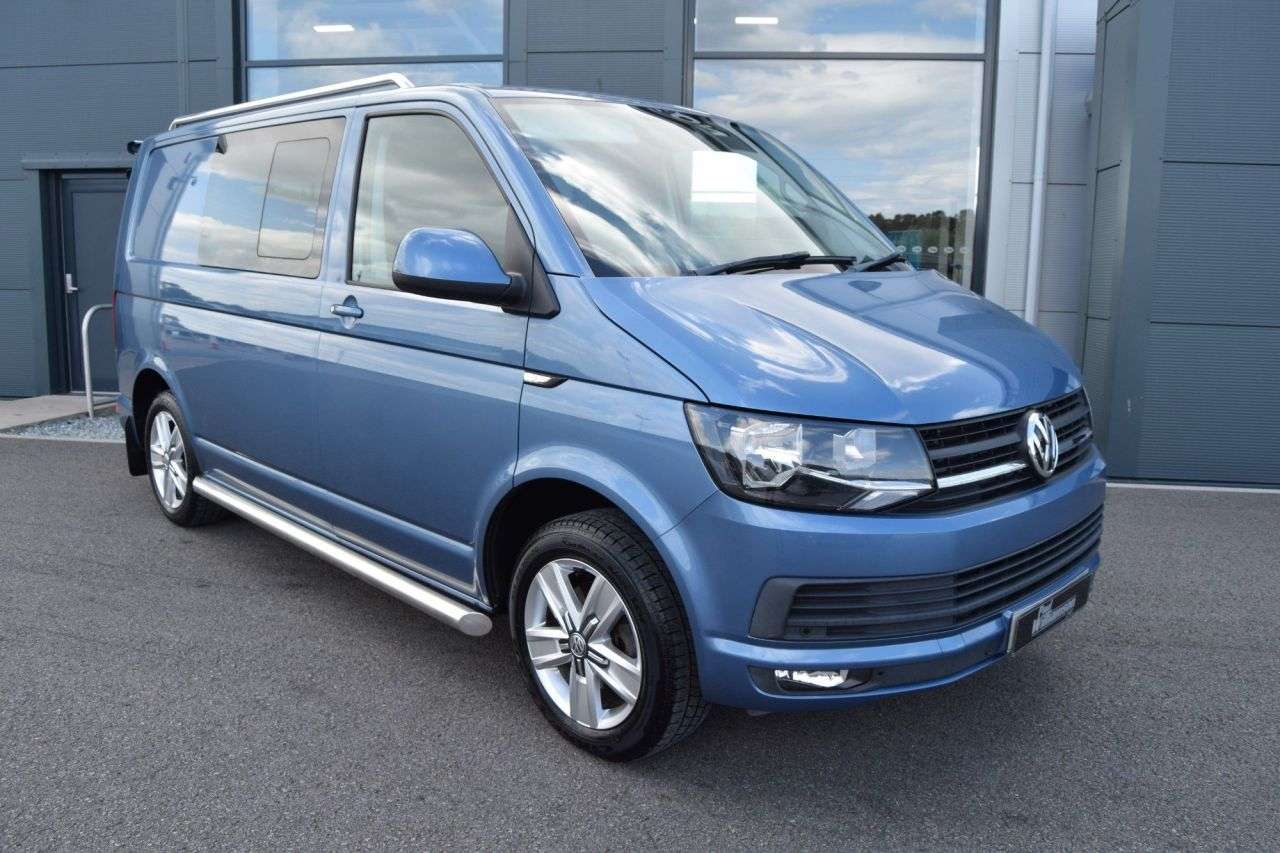 A 2016 VOLKSWAGEN TRANSPORTER 2.0 TDI T32 BlueMotion Tech Highline Kombi Double Cab CAMPER CONVERSION 5dr A 2016 VOLKSWAGEN TRANSPORTER 2.0 TDI T32 BlueMotion Tech Highline Kombi Double Cab CAMPER CONVERSION 5dr