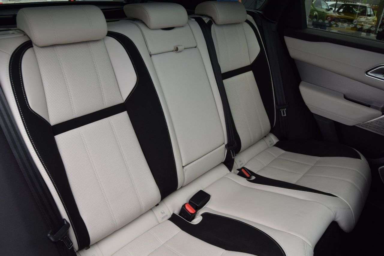 2019 LAND ROVER RANGE ROVER VELAR 2019 LAND ROVER RANGE ROVER VELAR