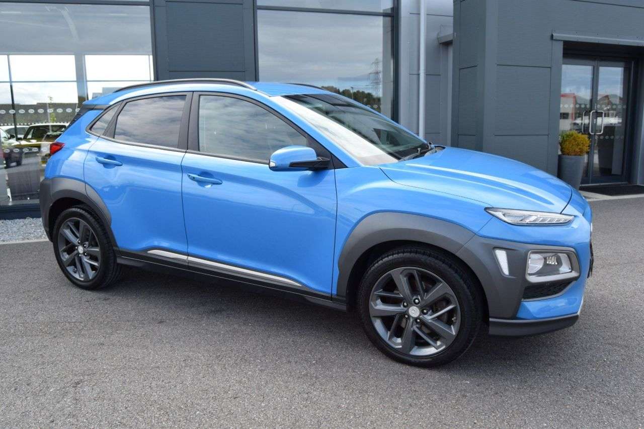 A 2019 HYUNDAI KONA 1.6 T-GDi Premium GT SUV 5dr Petrol DCT 4WD Euro 6 (s/s) (177 ps) A 2019 HYUNDAI KONA 1.6 T-GDi Premium GT SUV 5dr Petrol DCT 4WD Euro 6 (s/s) (177 ps)