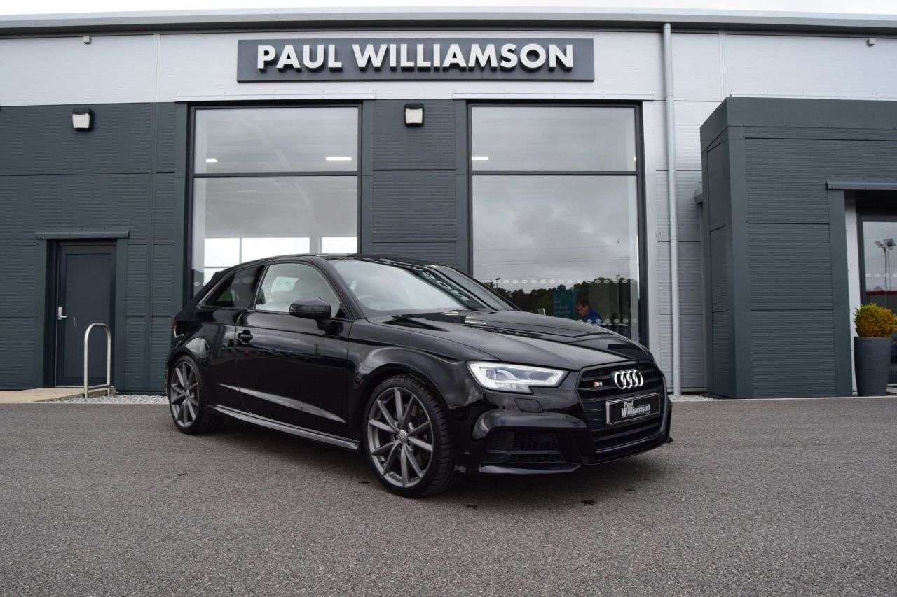 A 2017 AUDI S3 2.0 TFSI Black Edition Hatchback 3dr Petrol S Tronic quattro Euro 6 (s/s) ( A 2017 AUDI S3 2.0 TFSI Black Edition Hatchback 3dr Petrol S Tronic quattro Euro 6 (s/s) (