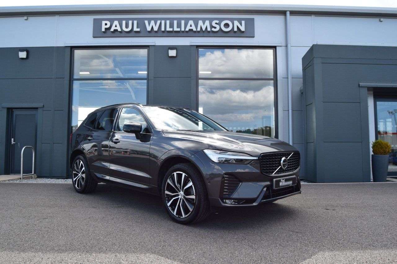 A 2022 VOLVO XC60 2.0 B4 MHEV Plus SUV 5dr Diesel Hybrid Auto AWD Euro 6 (s/s) (197 ps) A 2022 VOLVO XC60 2.0 B4 MHEV Plus SUV 5dr Diesel Hybrid Auto AWD Euro 6 (s/s) (197 ps)