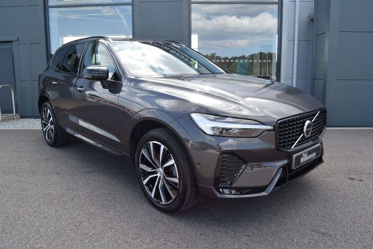 A 2022 VOLVO XC60 2.0 B4 MHEV Plus SUV 5dr Diesel Hybrid Auto AWD Euro 6 (s/s) (197 ps) A 2022 VOLVO XC60 2.0 B4 MHEV Plus SUV 5dr Diesel Hybrid Auto AWD Euro 6 (s/s) (197 ps)