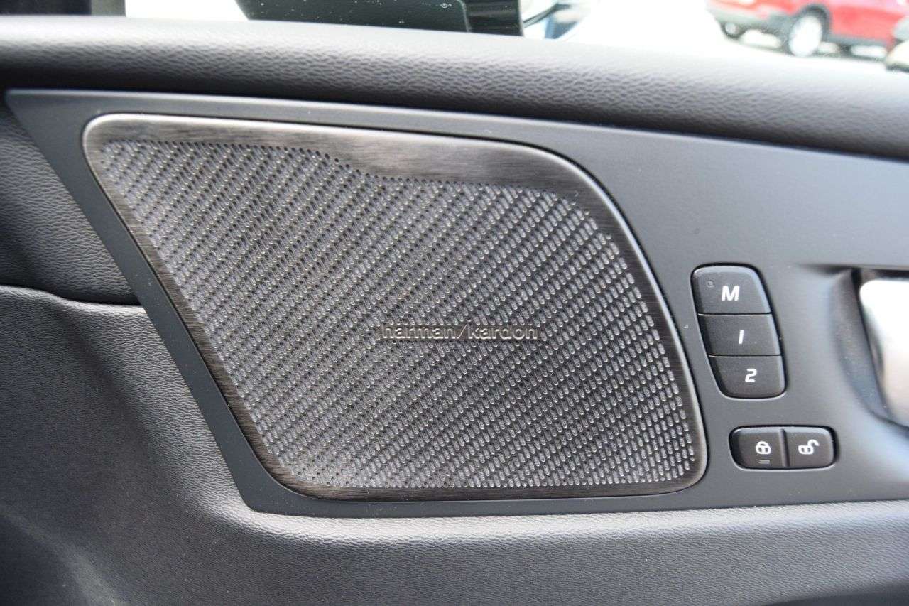 2022 VOLVO XC60 2022 VOLVO XC60