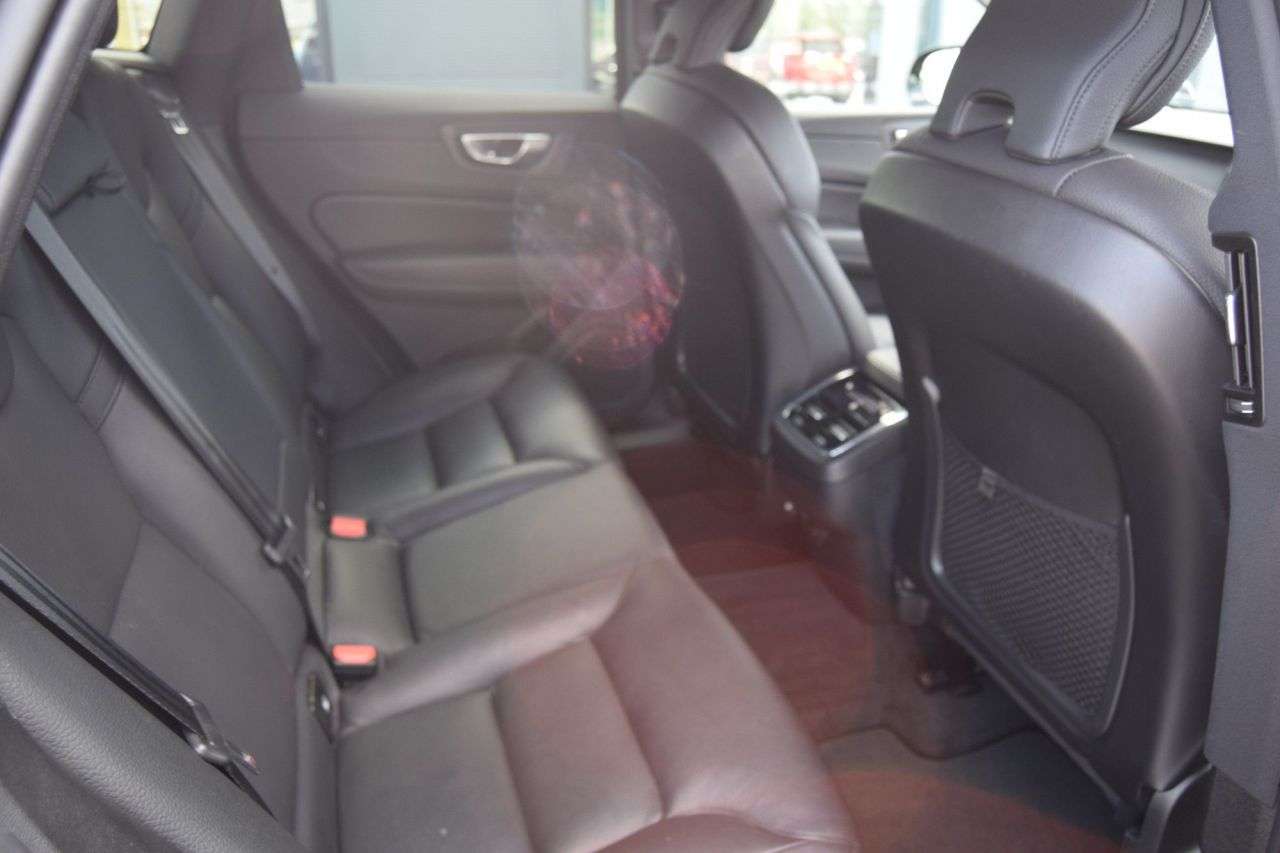2022 VOLVO XC60 2022 VOLVO XC60