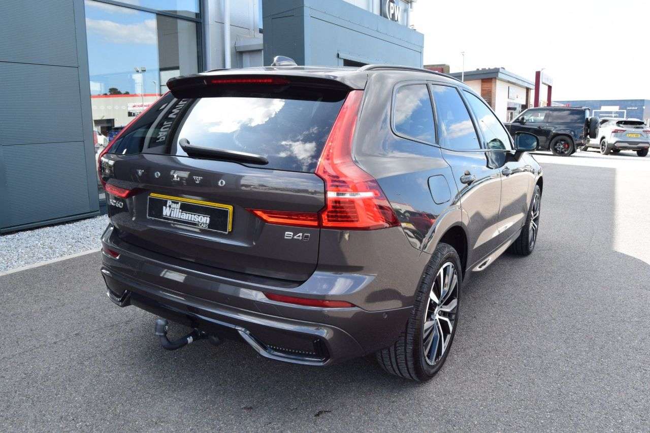2022 VOLVO XC60 2022 VOLVO XC60