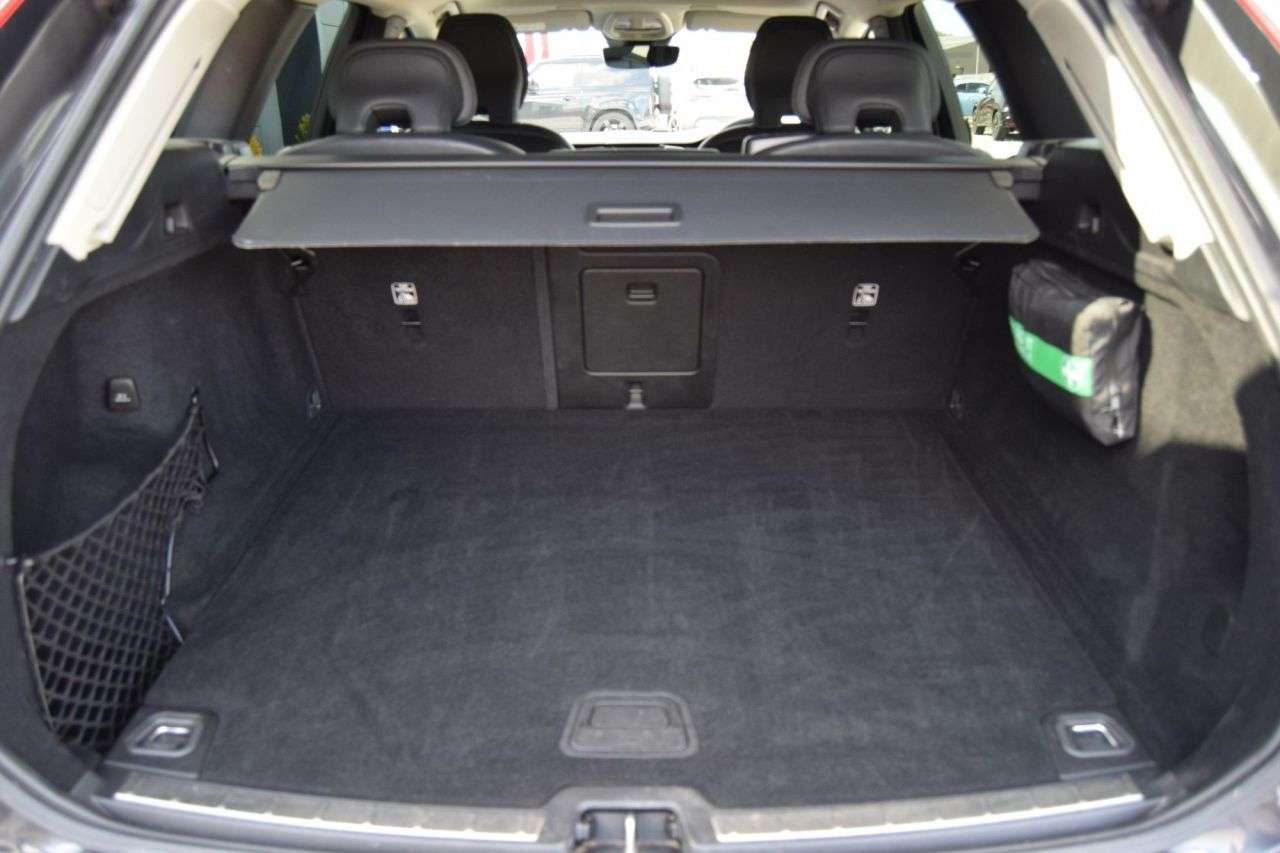 2022 VOLVO XC60 2022 VOLVO XC60