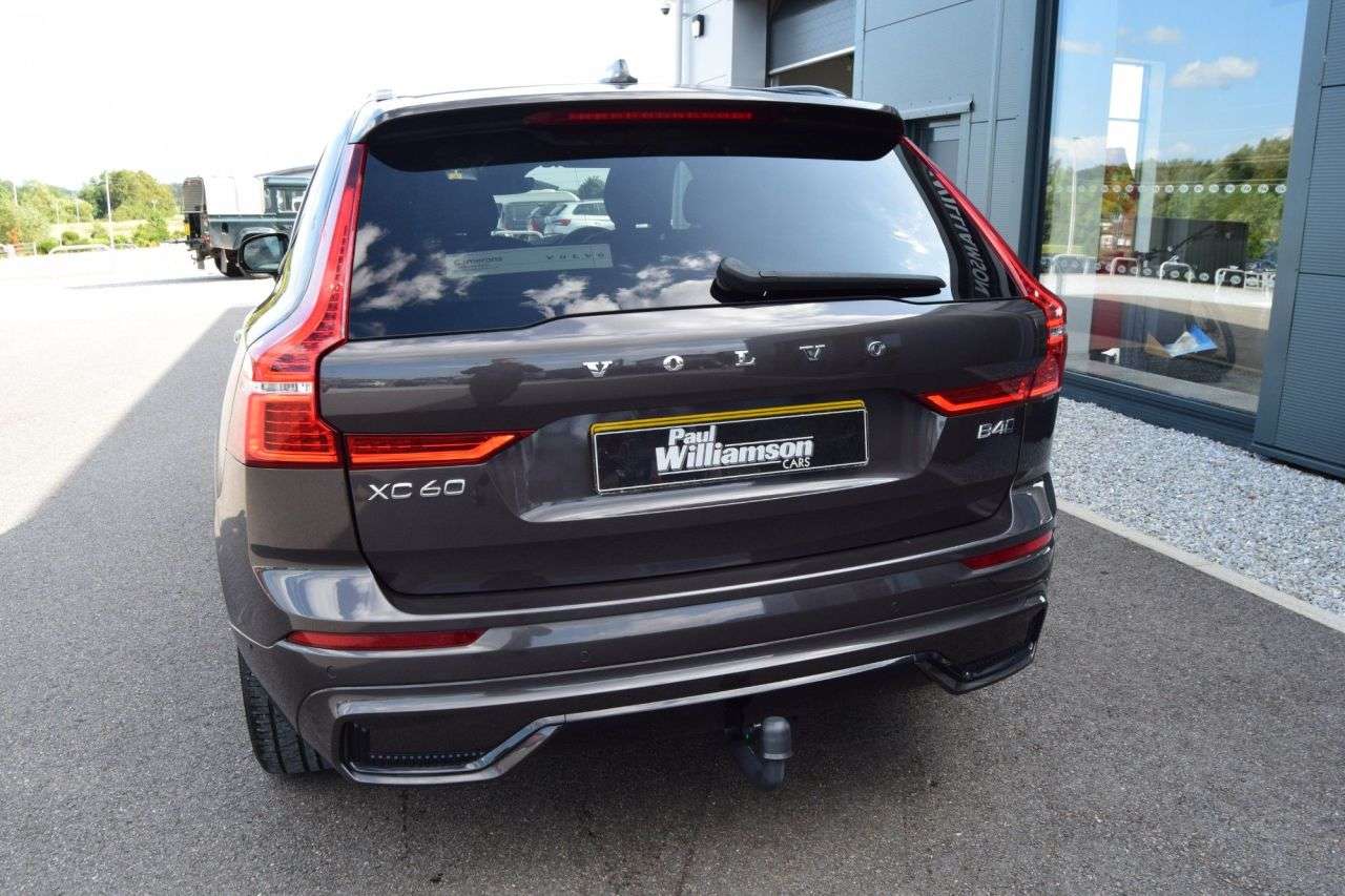 2022 VOLVO XC60 2022 VOLVO XC60