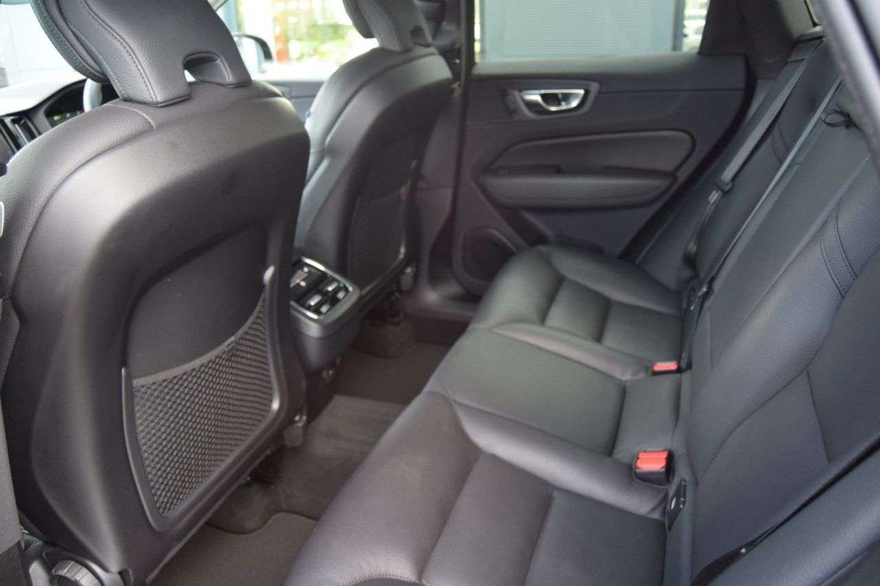 2022 VOLVO XC60 2022 VOLVO XC60