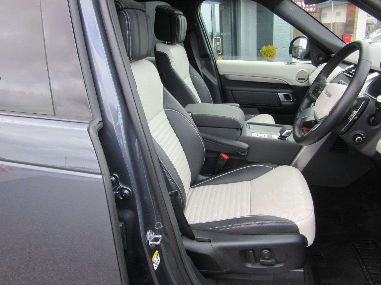 2024 LAND ROVER DISCOVERY 2024 LAND ROVER DISCOVERY