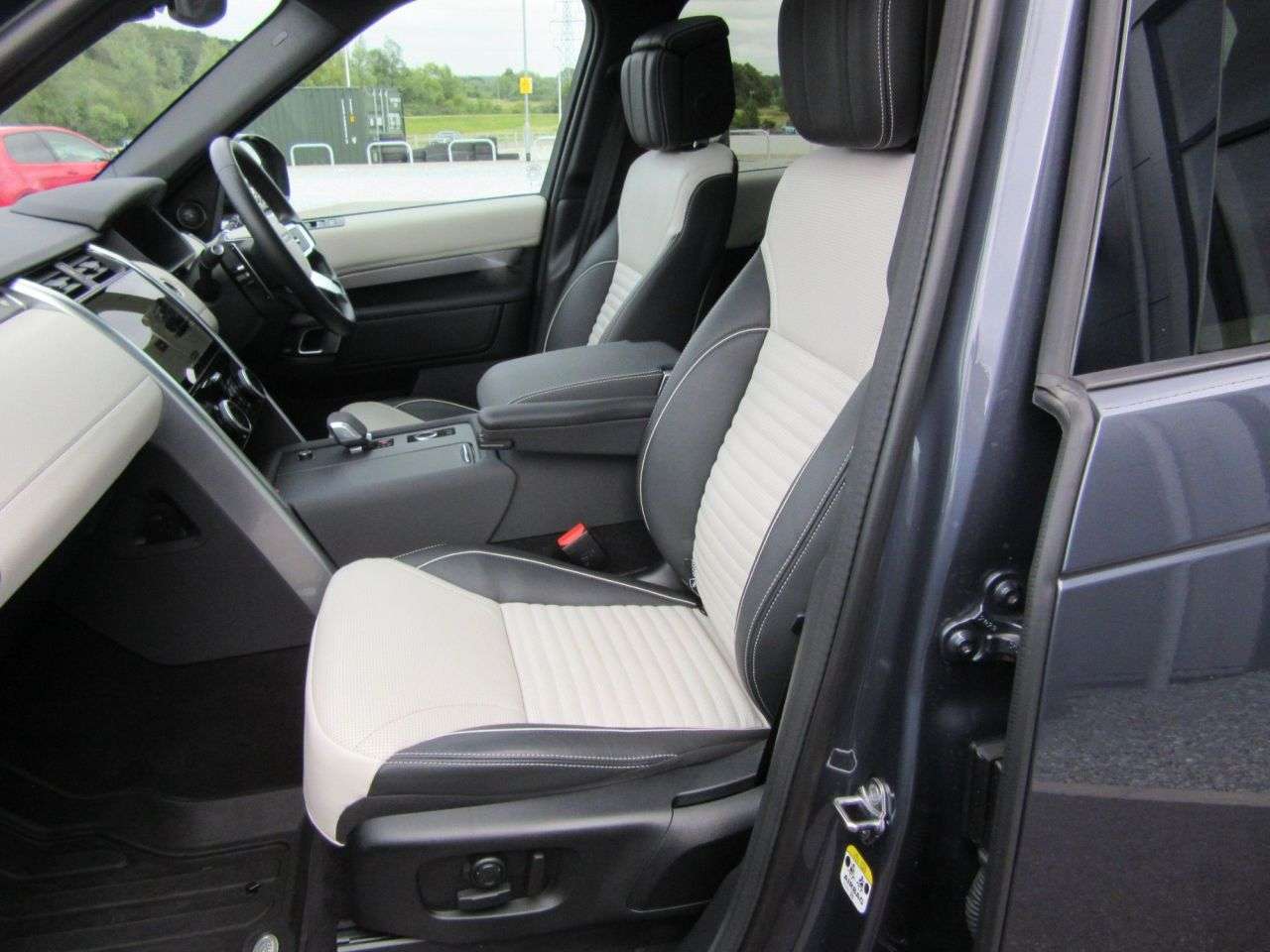 2024 LAND ROVER DISCOVERY 2024 LAND ROVER DISCOVERY