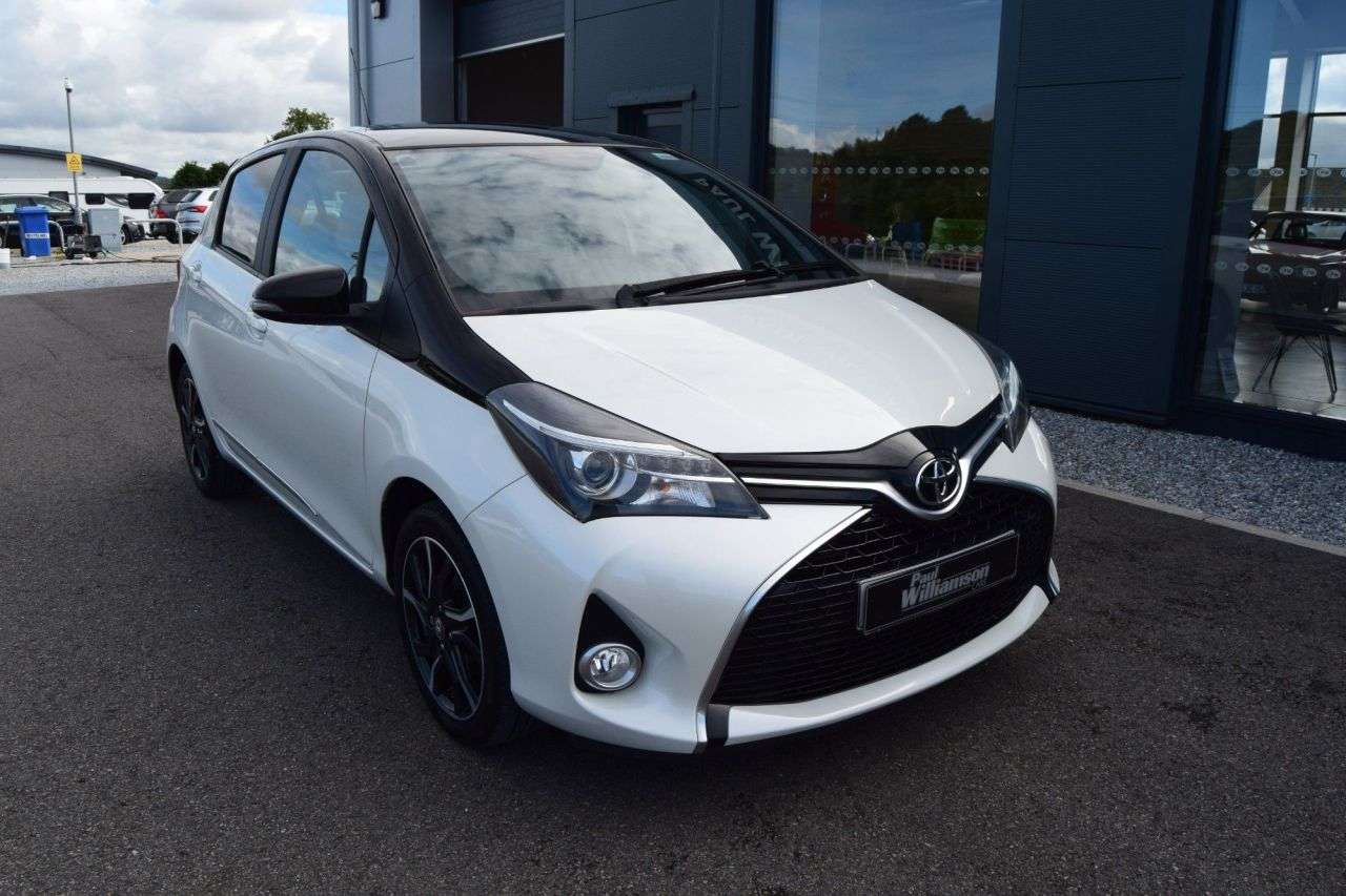 2016 TOYOTA YARIS 2016 TOYOTA YARIS