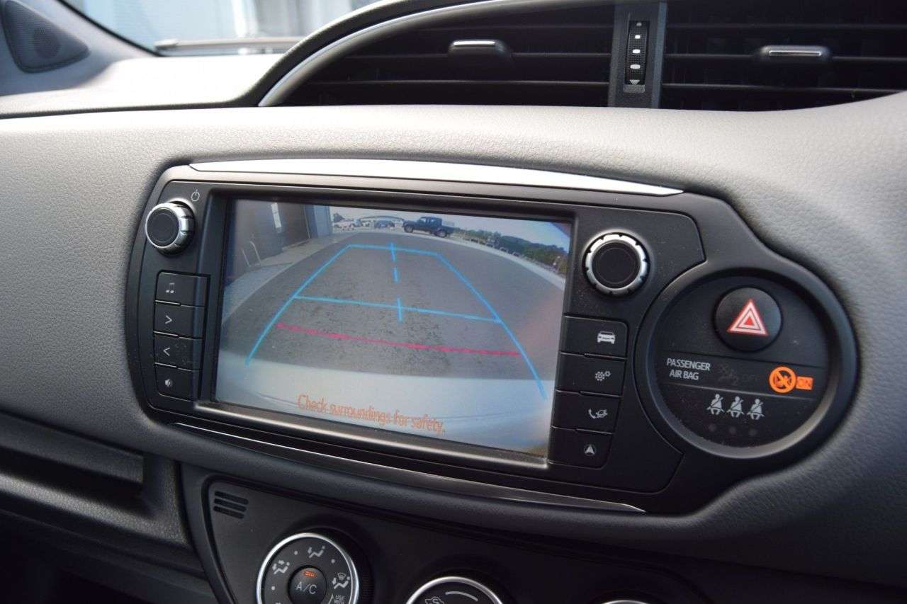 2016 TOYOTA YARIS 2016 TOYOTA YARIS