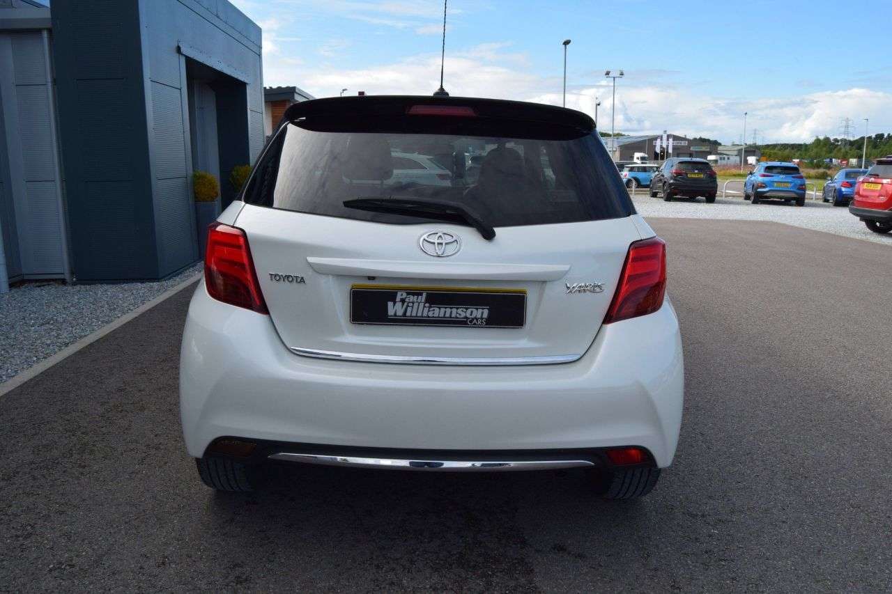 2016 TOYOTA YARIS 2016 TOYOTA YARIS