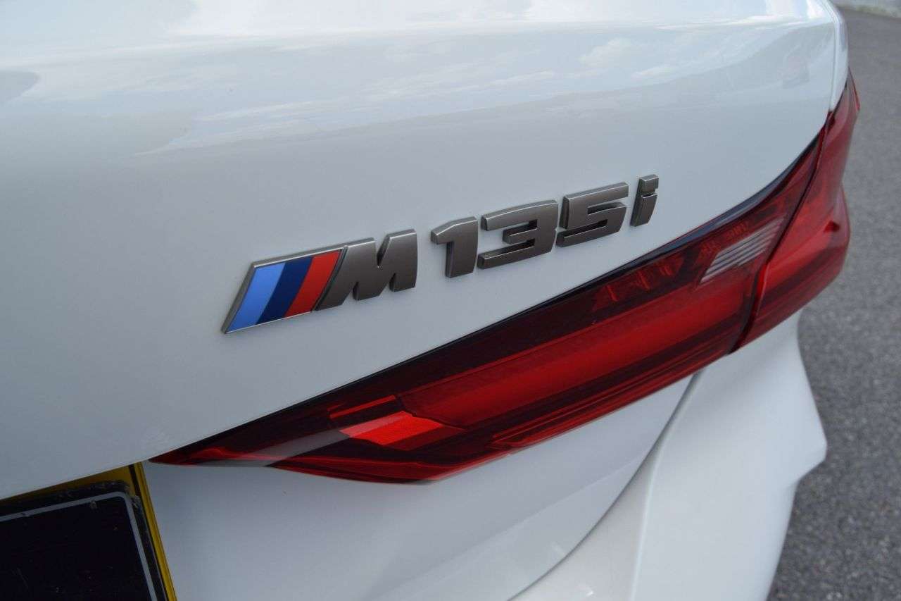 2018 BMW 1 SERIES 2018 BMW 1 SERIES