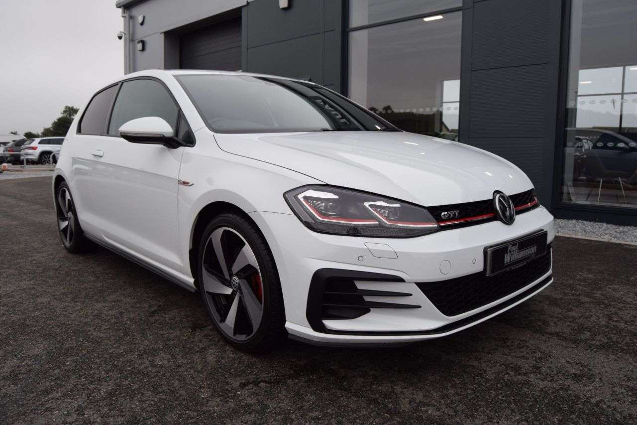 2017 VOLKSWAGEN GOLF 2017 VOLKSWAGEN GOLF