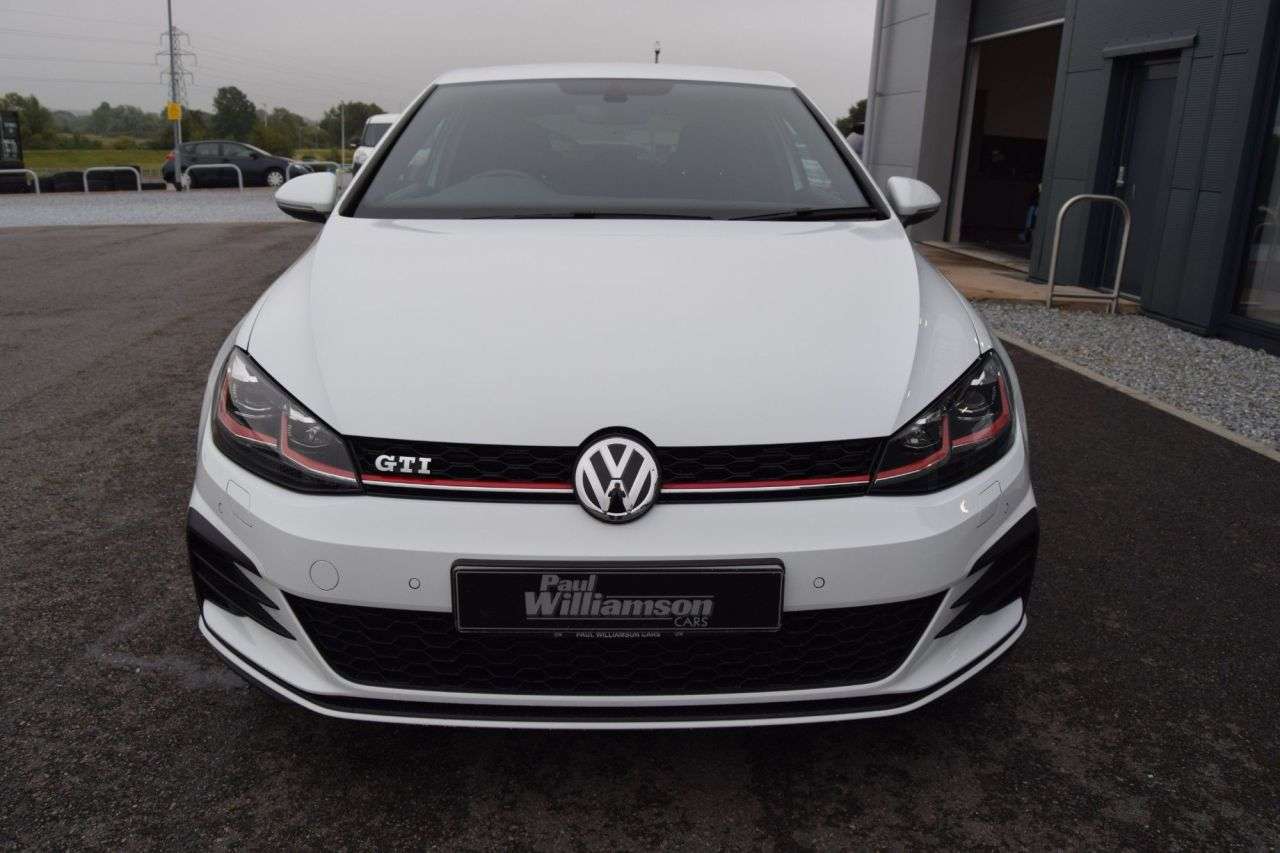 2017 VOLKSWAGEN GOLF 2017 VOLKSWAGEN GOLF