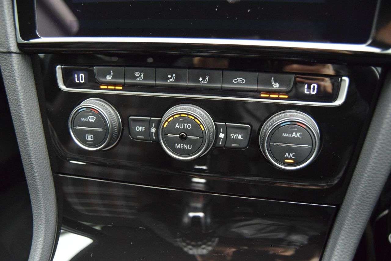 2017 VOLKSWAGEN GOLF 2017 VOLKSWAGEN GOLF