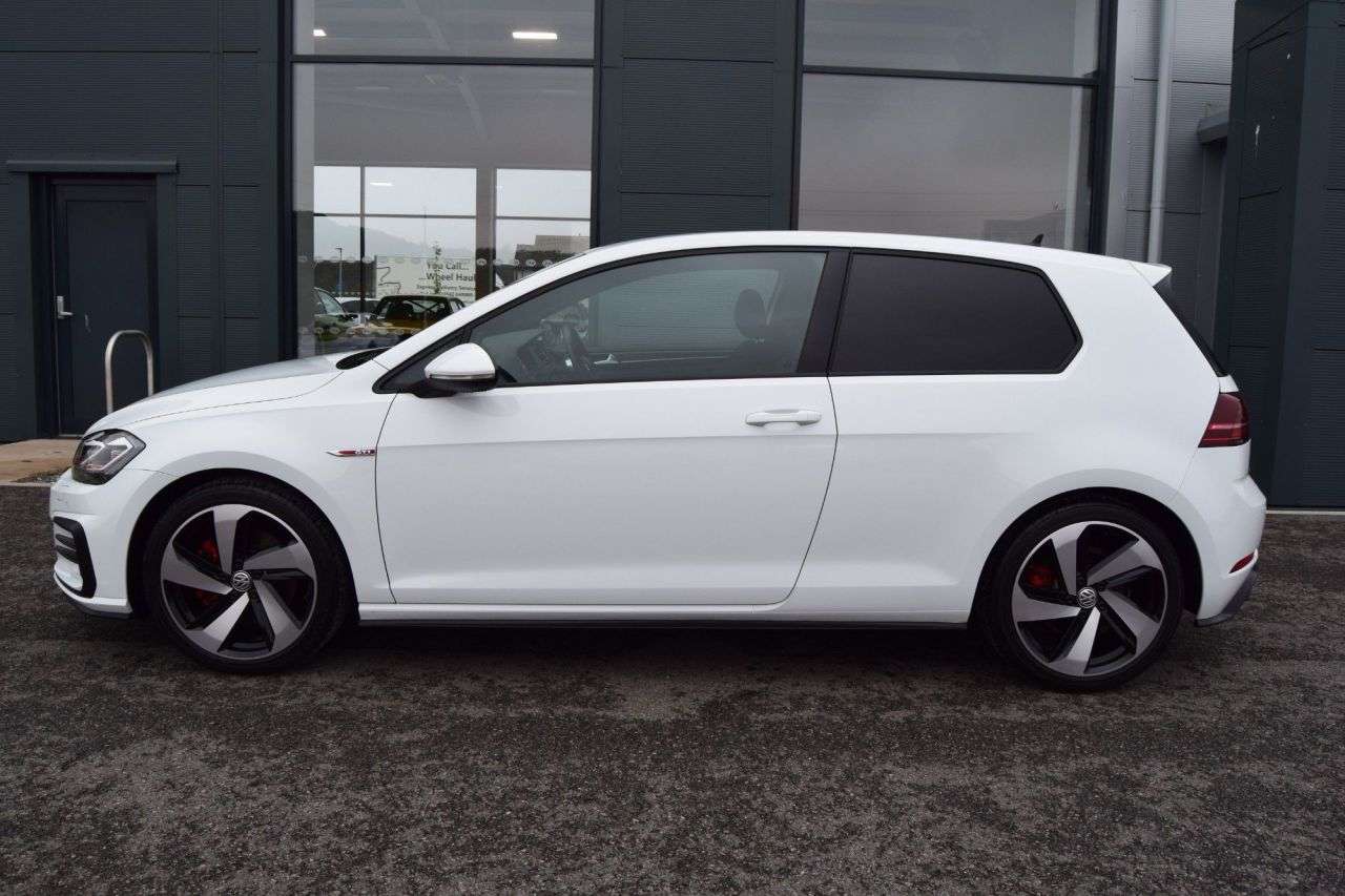 2017 VOLKSWAGEN GOLF 2017 VOLKSWAGEN GOLF