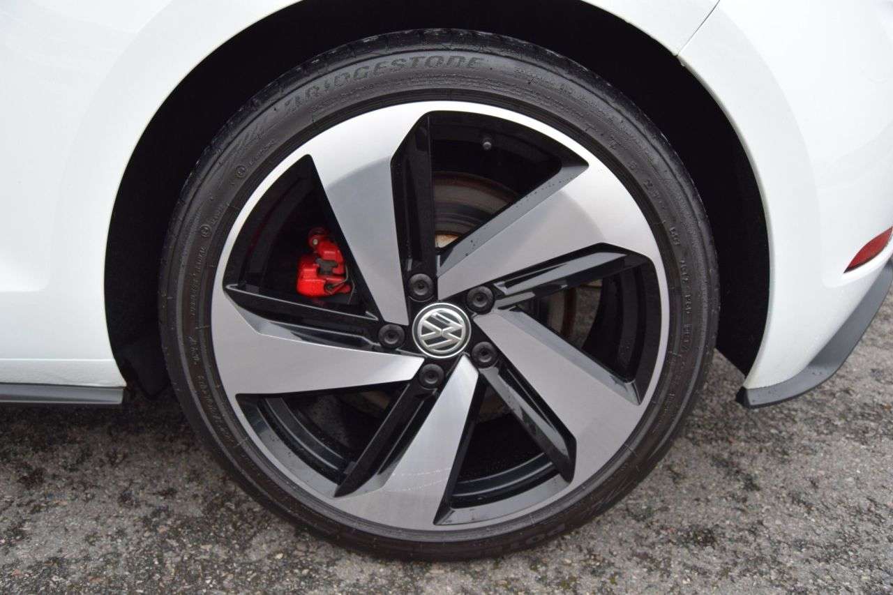 2017 VOLKSWAGEN GOLF 2017 VOLKSWAGEN GOLF