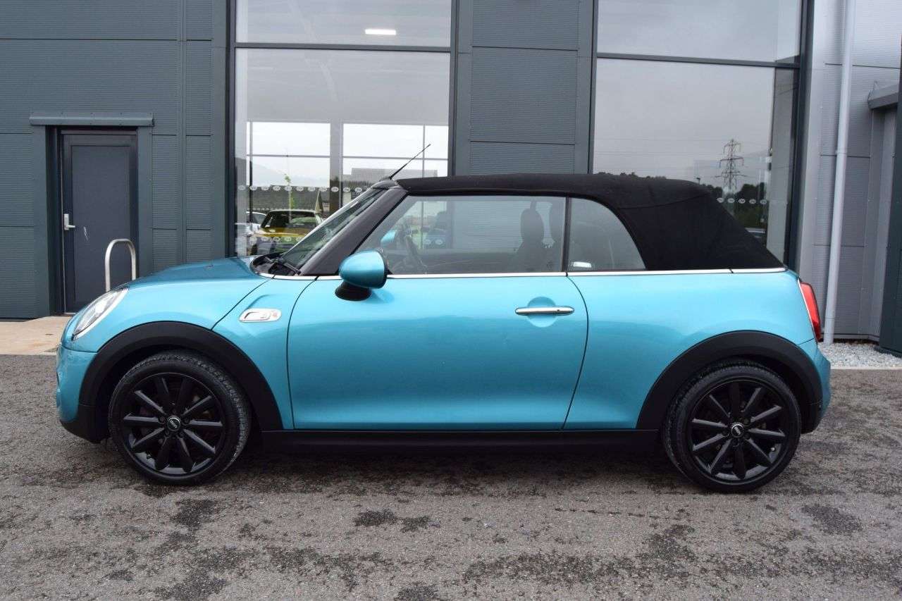 2018 MINI CONVERTIBLE 2018 MINI CONVERTIBLE