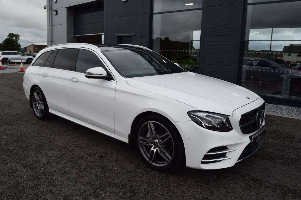 A 2019 MERCEDES-BENZ E CLASS 3.0 E350d V6 AMG Line (Premium Plus) Estate 5dr Diesel G-Tronic+ Euro 6 (s/ A 2019 MERCEDES-BENZ E CLASS 3.0 E350d V6 AMG Line (Premium Plus) Estate 5dr Diesel G-Tronic+ Euro 6 (s/
