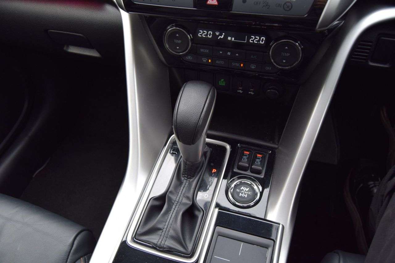 2018 MITSUBISHI ECLIPSE CROSS 2018 MITSUBISHI ECLIPSE CROSS