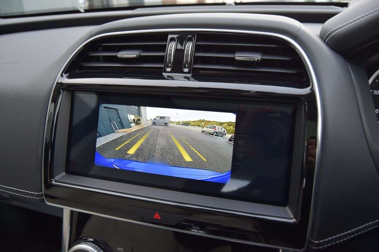 2019 JAGUAR XE 2019 JAGUAR XE