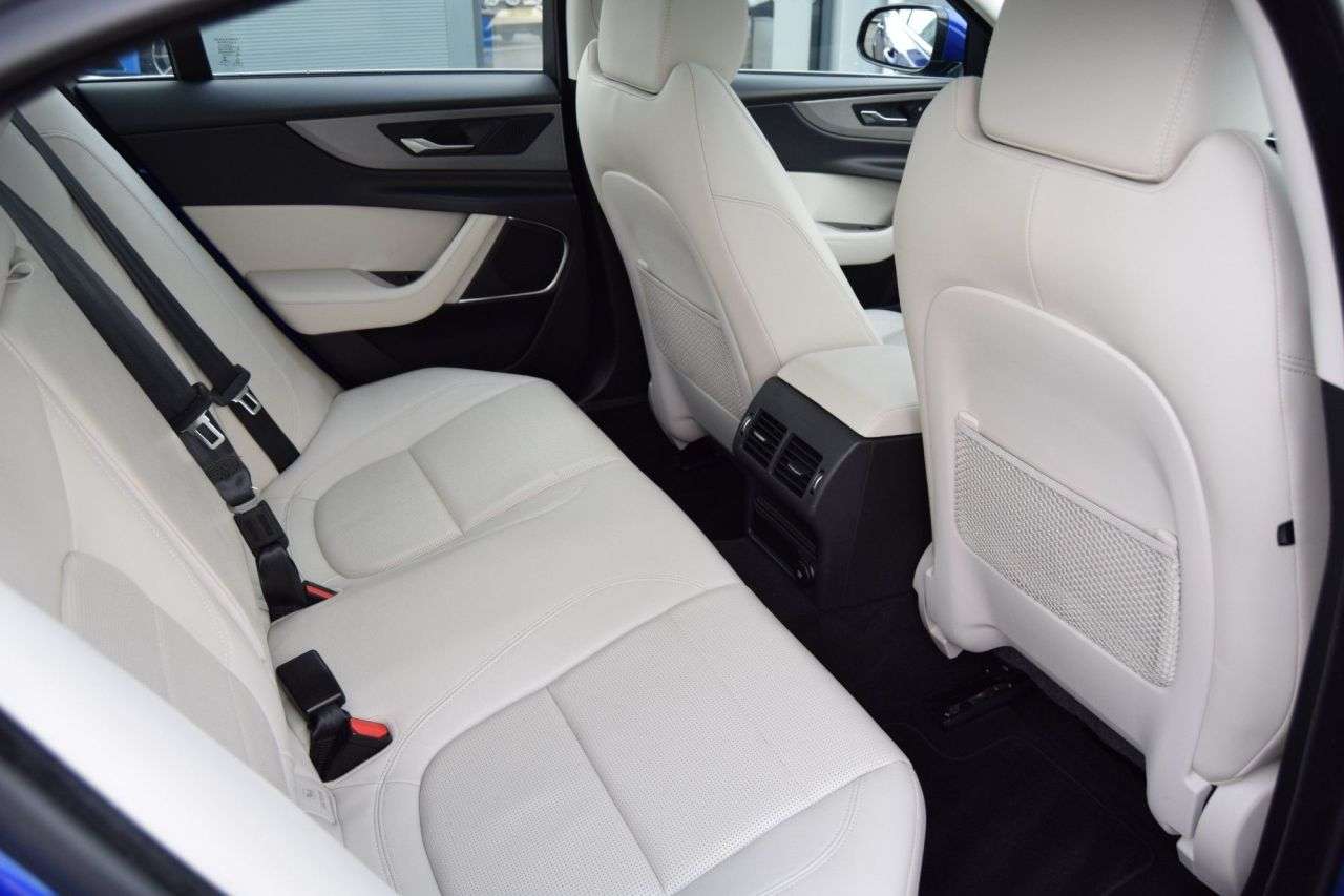 2019 JAGUAR XE 2019 JAGUAR XE