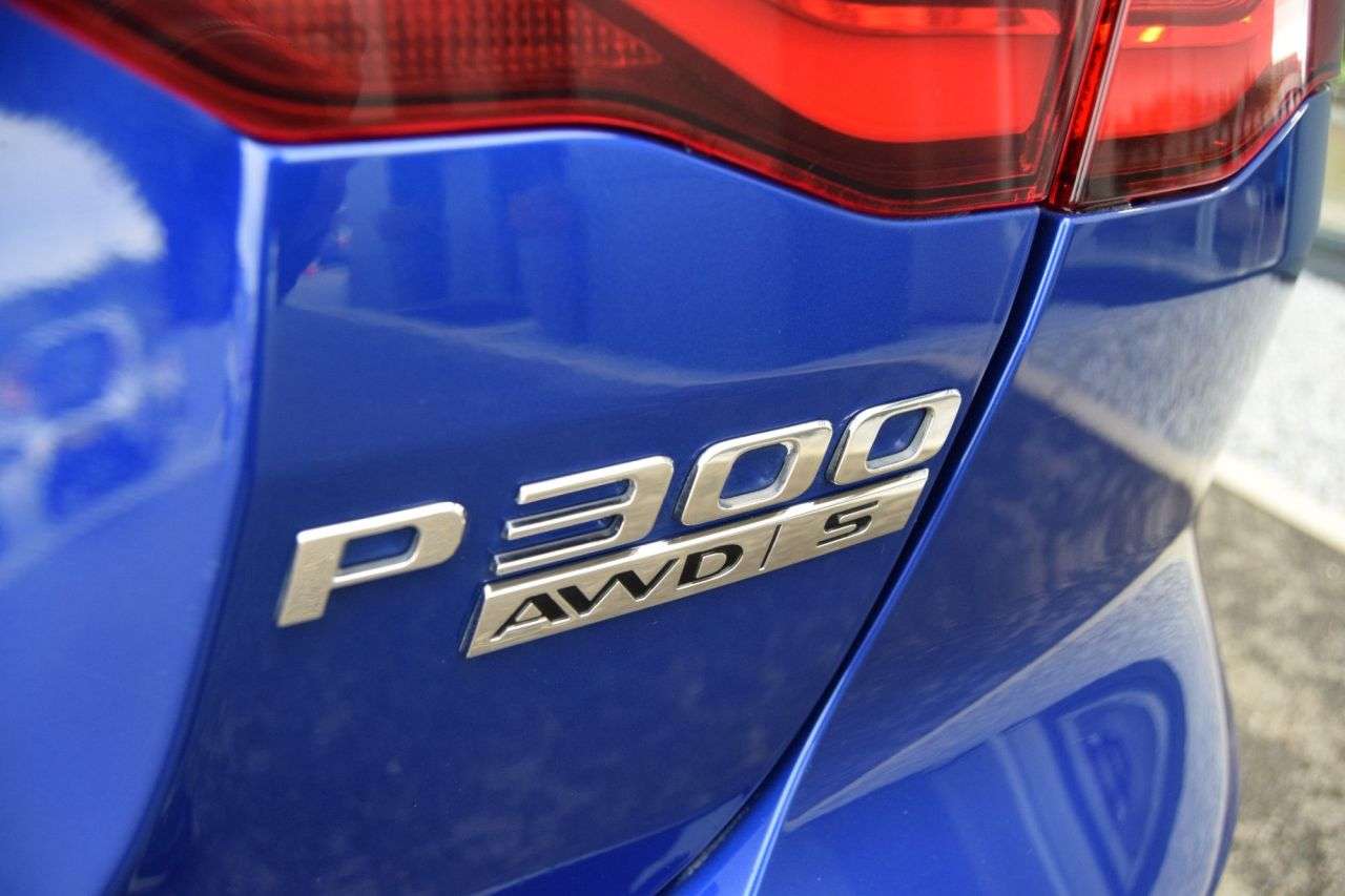 2019 JAGUAR XE 2019 JAGUAR XE