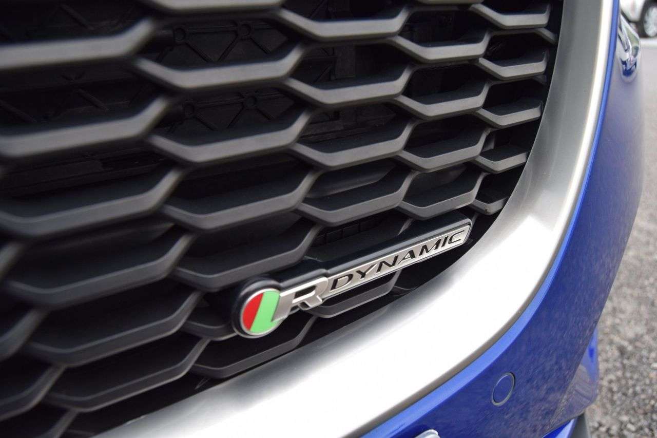 2019 JAGUAR XE 2019 JAGUAR XE