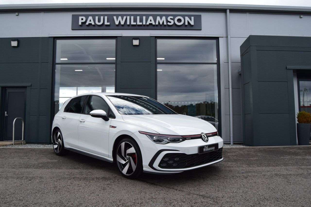 A 2020 VOLKSWAGEN GOLF 2.0 TSI GTI Hatchback 5dr Petrol DSG Euro 6 (s/s) (245 ps) A 2020 VOLKSWAGEN GOLF 2.0 TSI GTI Hatchback 5dr Petrol DSG Euro 6 (s/s) (245 ps)