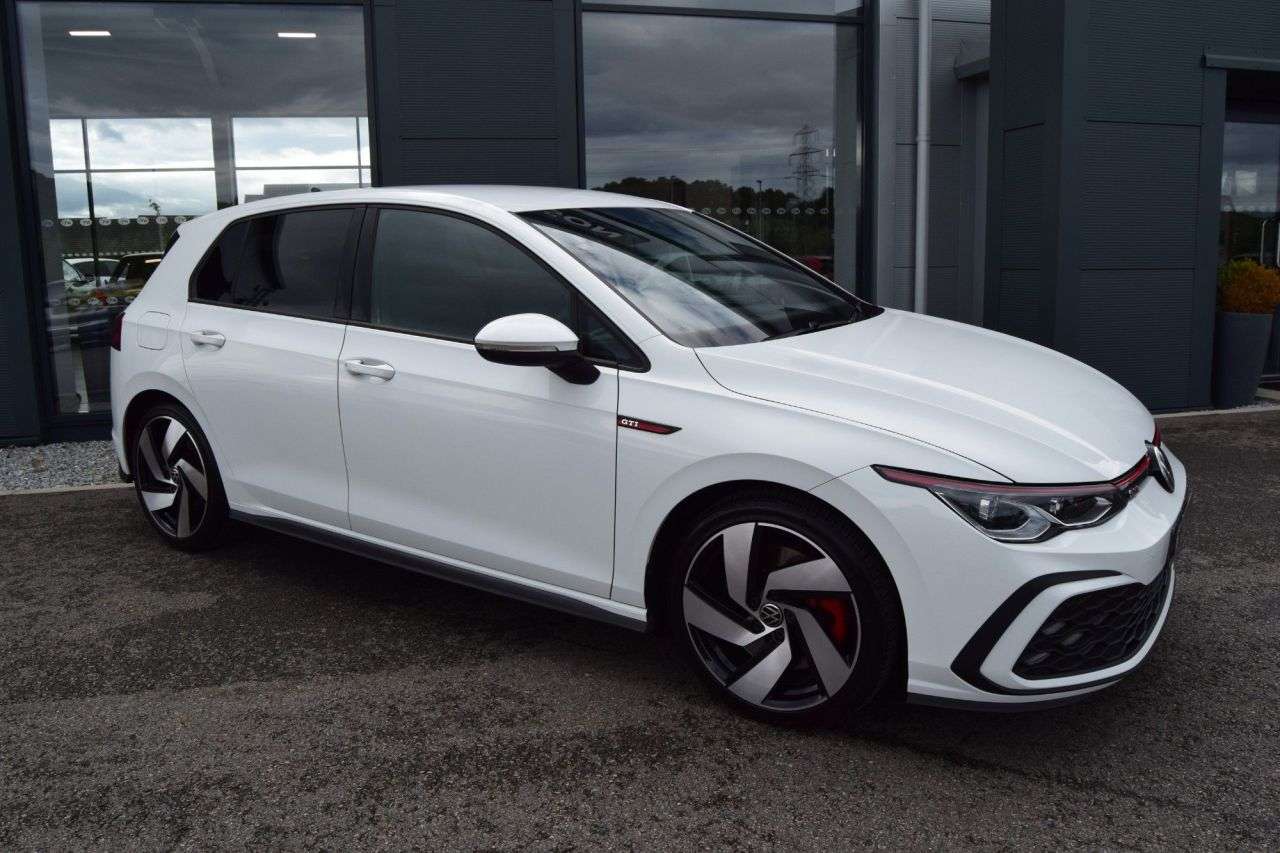 A 2020 VOLKSWAGEN GOLF 2.0 TSI GTI Hatchback 5dr Petrol DSG Euro 6 (s/s) (245 ps) A 2020 VOLKSWAGEN GOLF 2.0 TSI GTI Hatchback 5dr Petrol DSG Euro 6 (s/s) (245 ps)