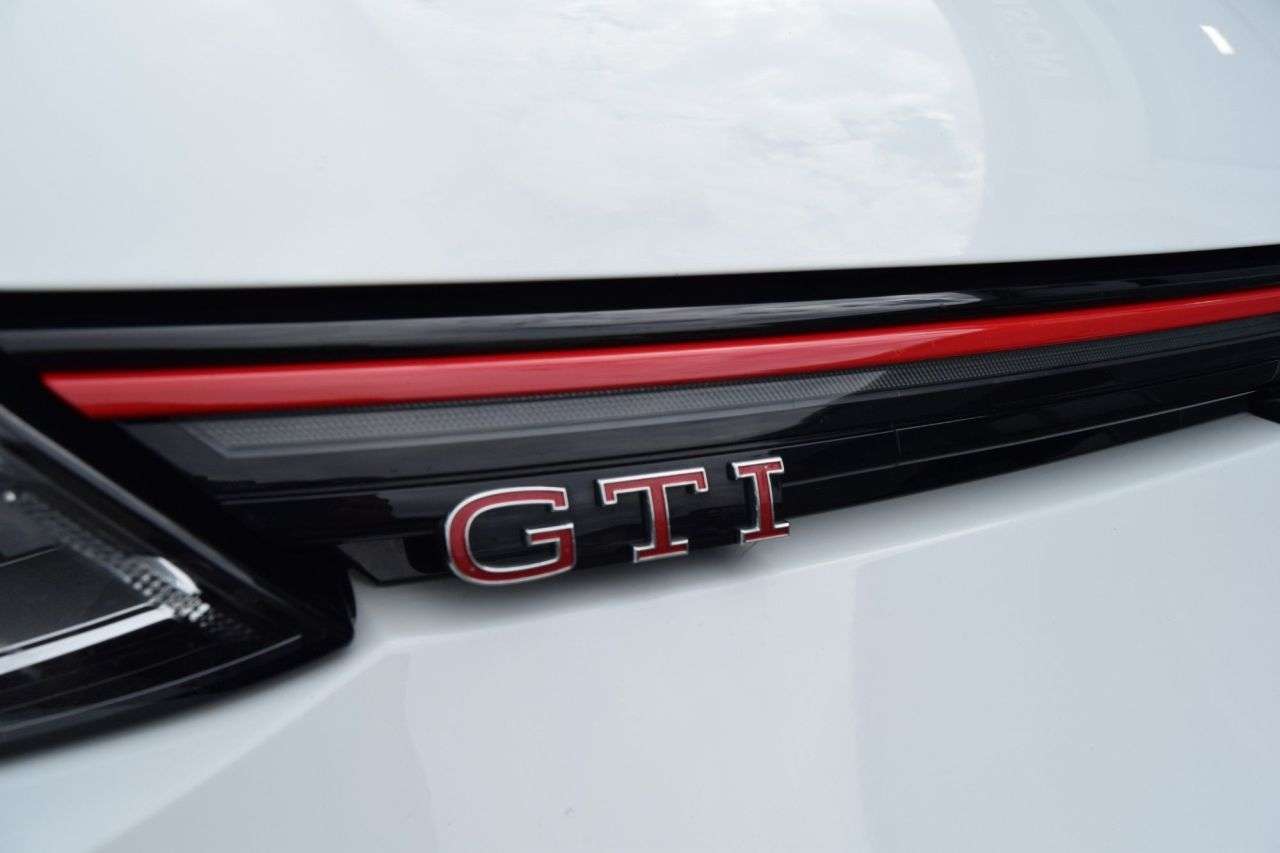 2020 VOLKSWAGEN GOLF 2020 VOLKSWAGEN GOLF