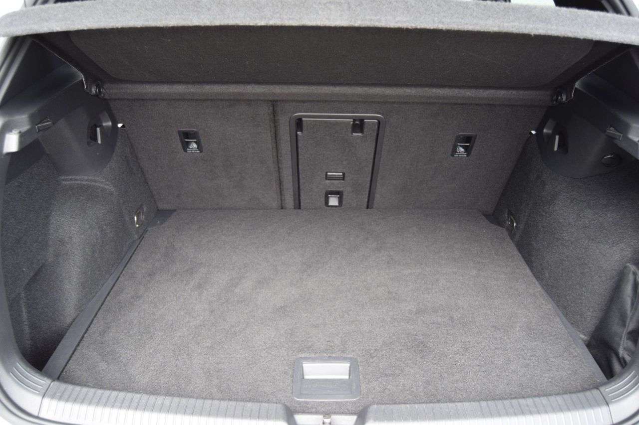 2020 VOLKSWAGEN GOLF 2020 VOLKSWAGEN GOLF