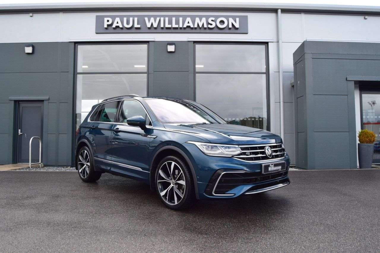 A 2023 VOLKSWAGEN TIGUAN 1.5 TSI R-Line SUV 5dr Petrol DSG Euro 6 (s/s) (150 ps) A 2023 VOLKSWAGEN TIGUAN 1.5 TSI R-Line SUV 5dr Petrol DSG Euro 6 (s/s) (150 ps)