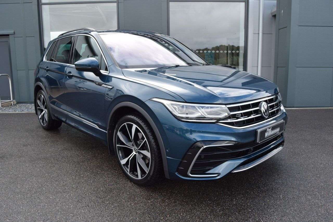 A 2023 VOLKSWAGEN TIGUAN 1.5 TSI R-Line SUV 5dr Petrol DSG Euro 6 (s/s) (150 ps) A 2023 VOLKSWAGEN TIGUAN 1.5 TSI R-Line SUV 5dr Petrol DSG Euro 6 (s/s) (150 ps)