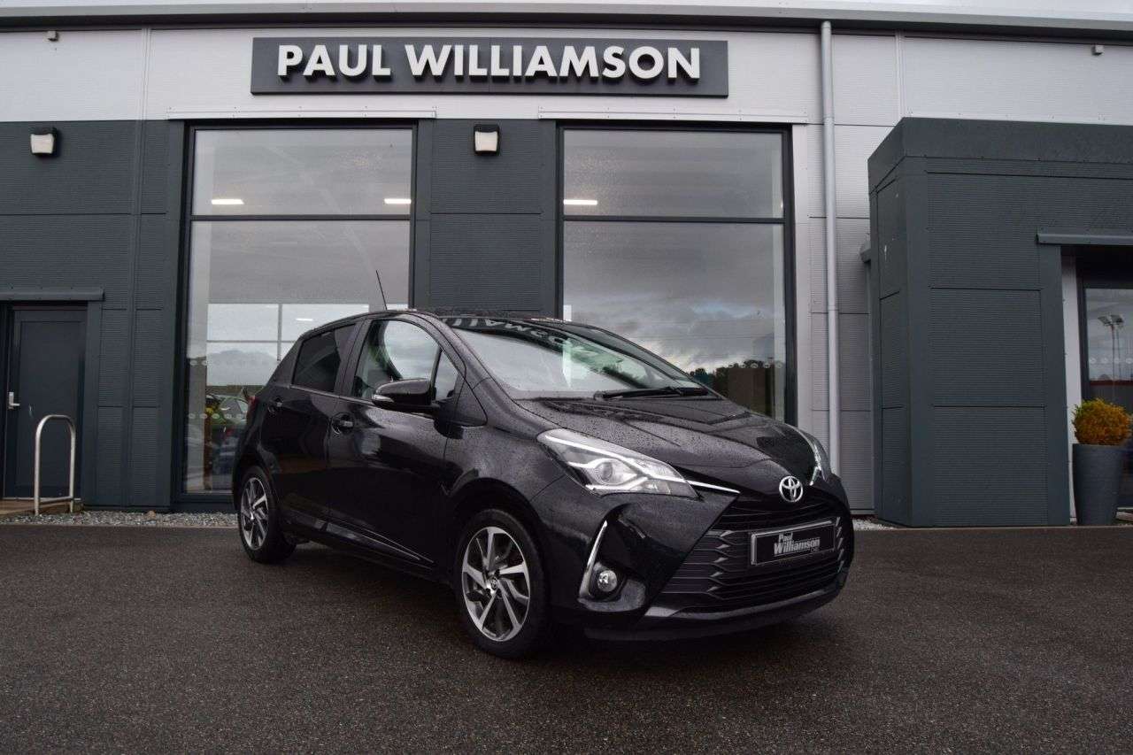 A 2020 TOYOTA YARIS 1.5 VVT-i Y20 Bi-tone Hatchback 5dr Petrol Manual Euro 6 (111 ps) A 2020 TOYOTA YARIS 1.5 VVT-i Y20 Bi-tone Hatchback 5dr Petrol Manual Euro 6 (111 ps)