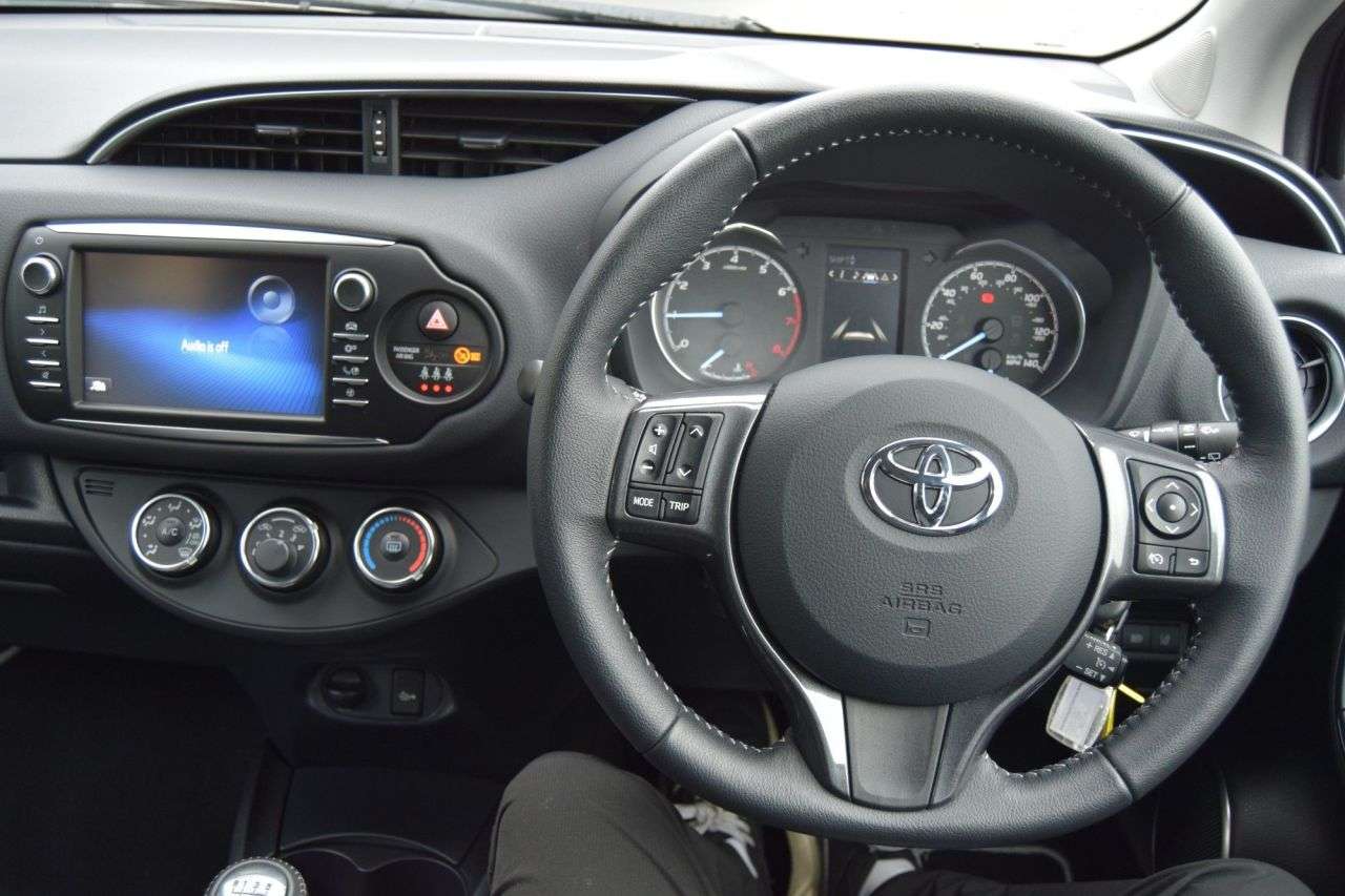 2020 TOYOTA YARIS 2020 TOYOTA YARIS