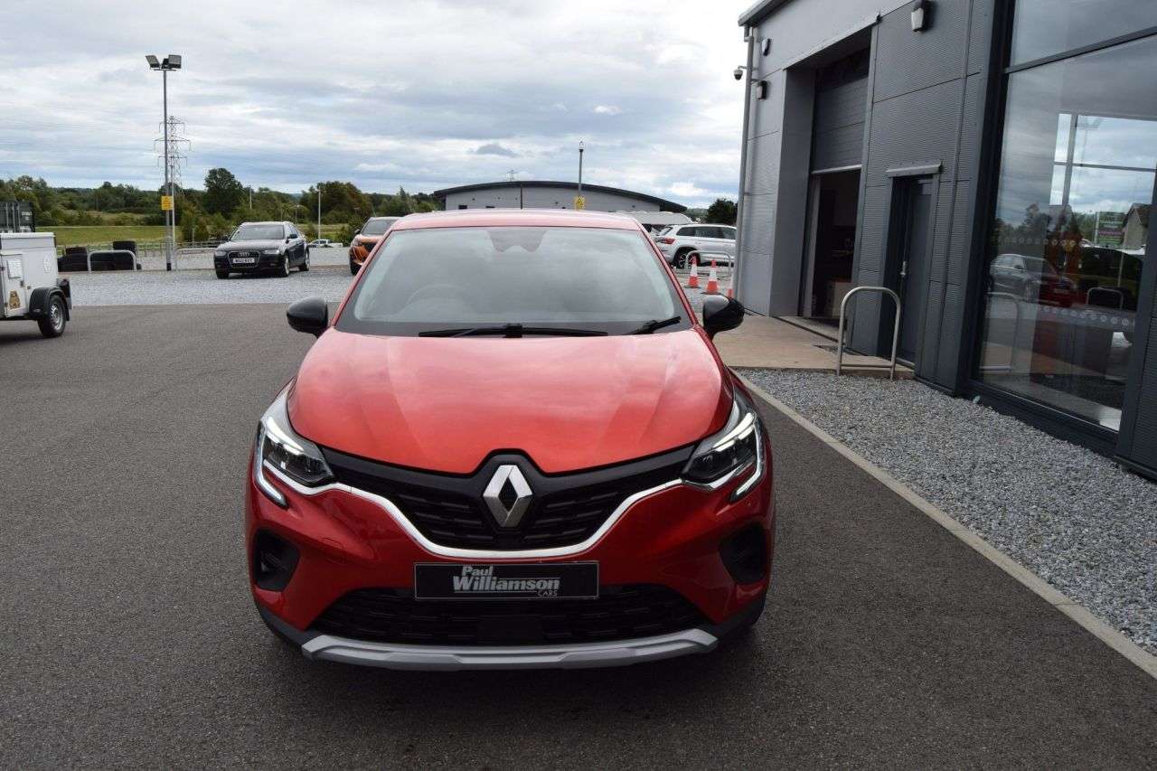 A 2022 RENAULT CAPTUR 1.6 E-TECH Iconic Edition SUV 5dr Petrol Hybrid Auto Euro 6 (s/s) (145 ps) A 2022 RENAULT CAPTUR 1.6 E-TECH Iconic Edition SUV 5dr Petrol Hybrid Auto Euro 6 (s/s) (145 ps)
