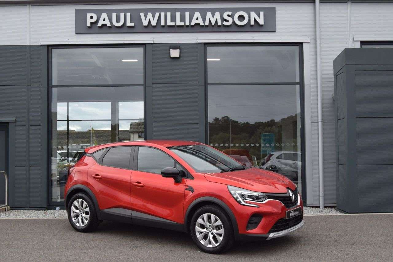 A 2022 RENAULT CAPTUR 1.6 E-TECH Iconic Edition SUV 5dr Petrol Hybrid Auto Euro 6 (s/s) (145 ps) A 2022 RENAULT CAPTUR 1.6 E-TECH Iconic Edition SUV 5dr Petrol Hybrid Auto Euro 6 (s/s) (145 ps)