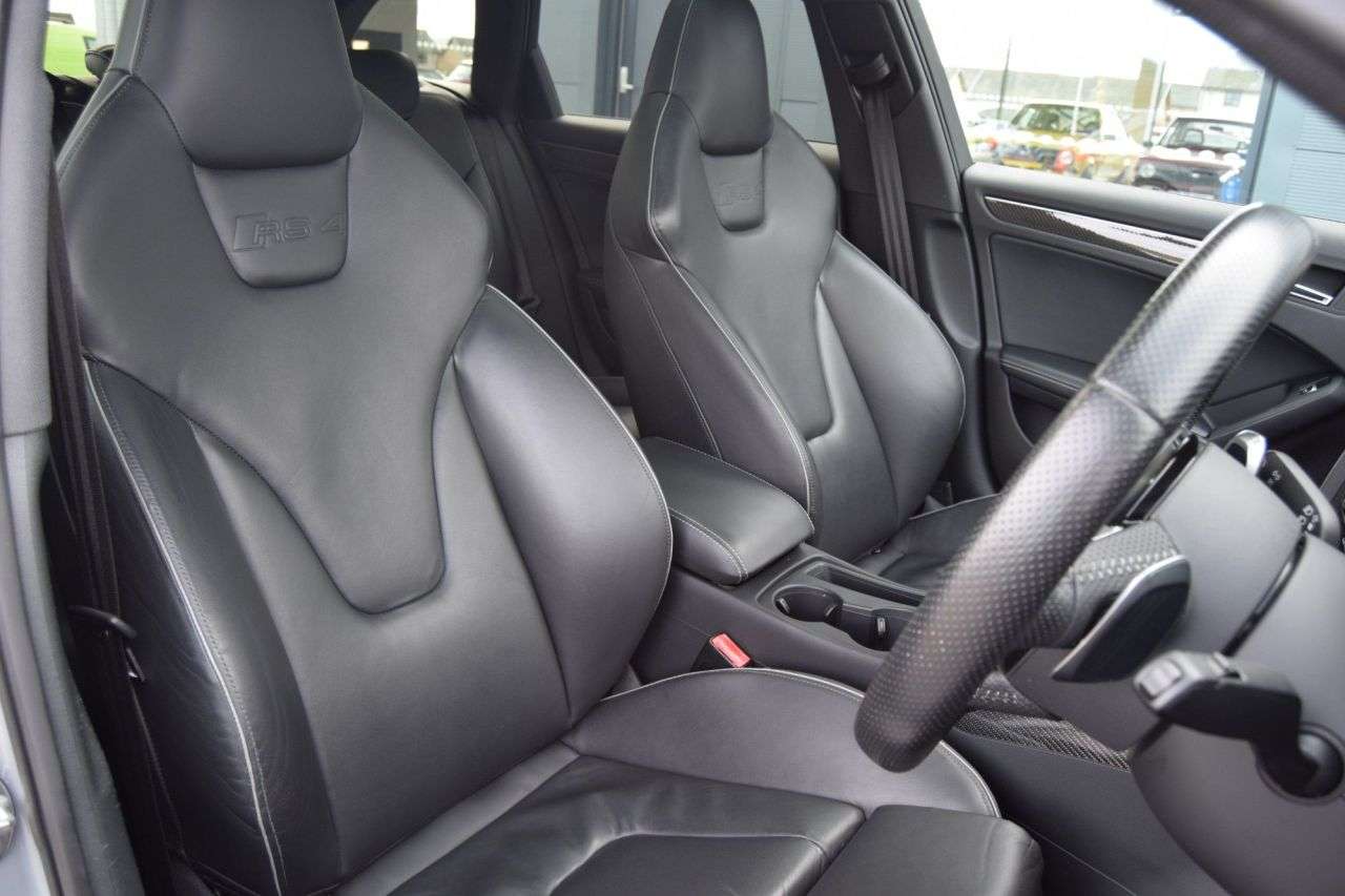 2014 AUDI RS4 AVANT 2014 AUDI RS4 AVANT