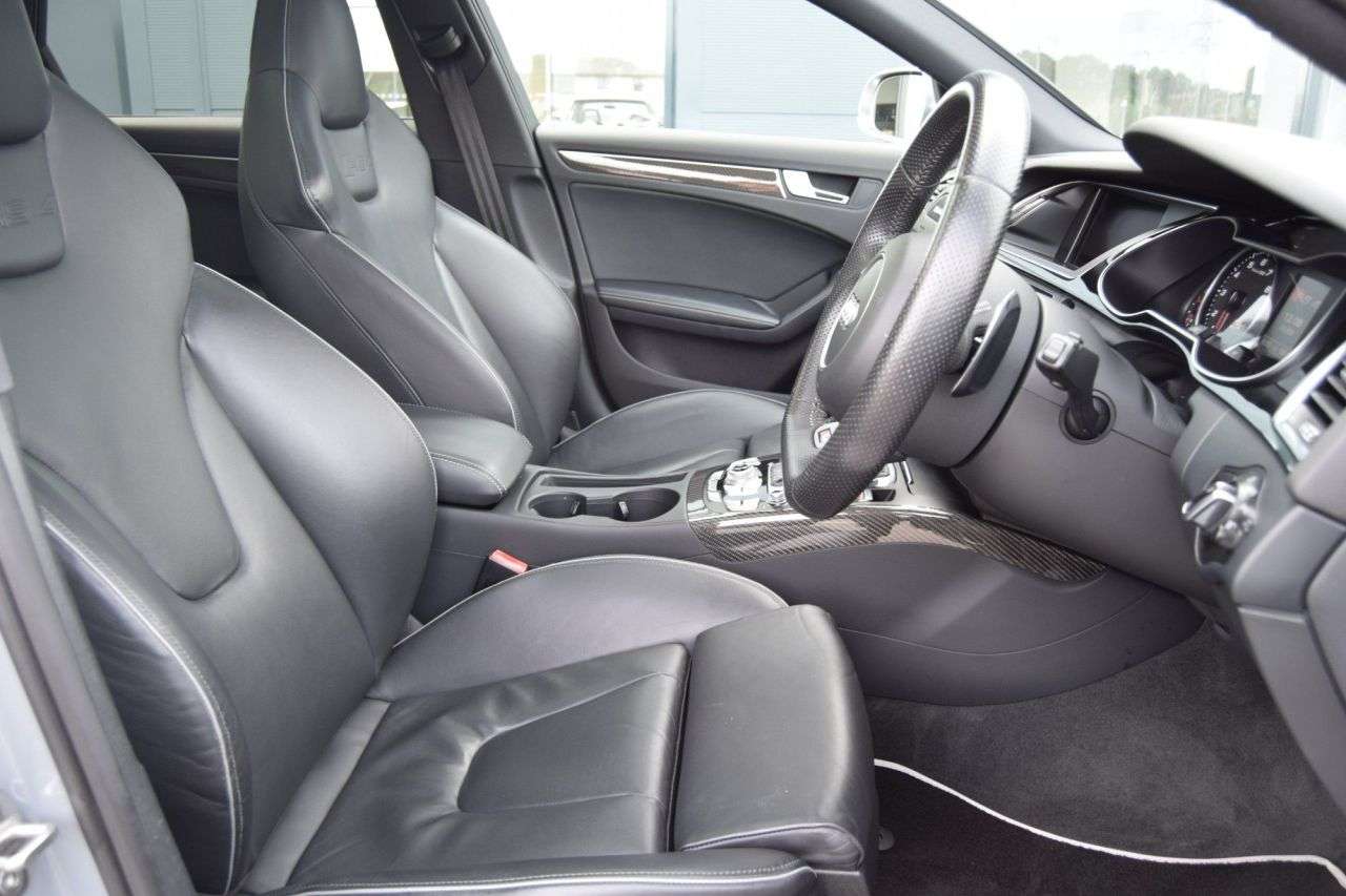 2014 AUDI RS4 AVANT 2014 AUDI RS4 AVANT