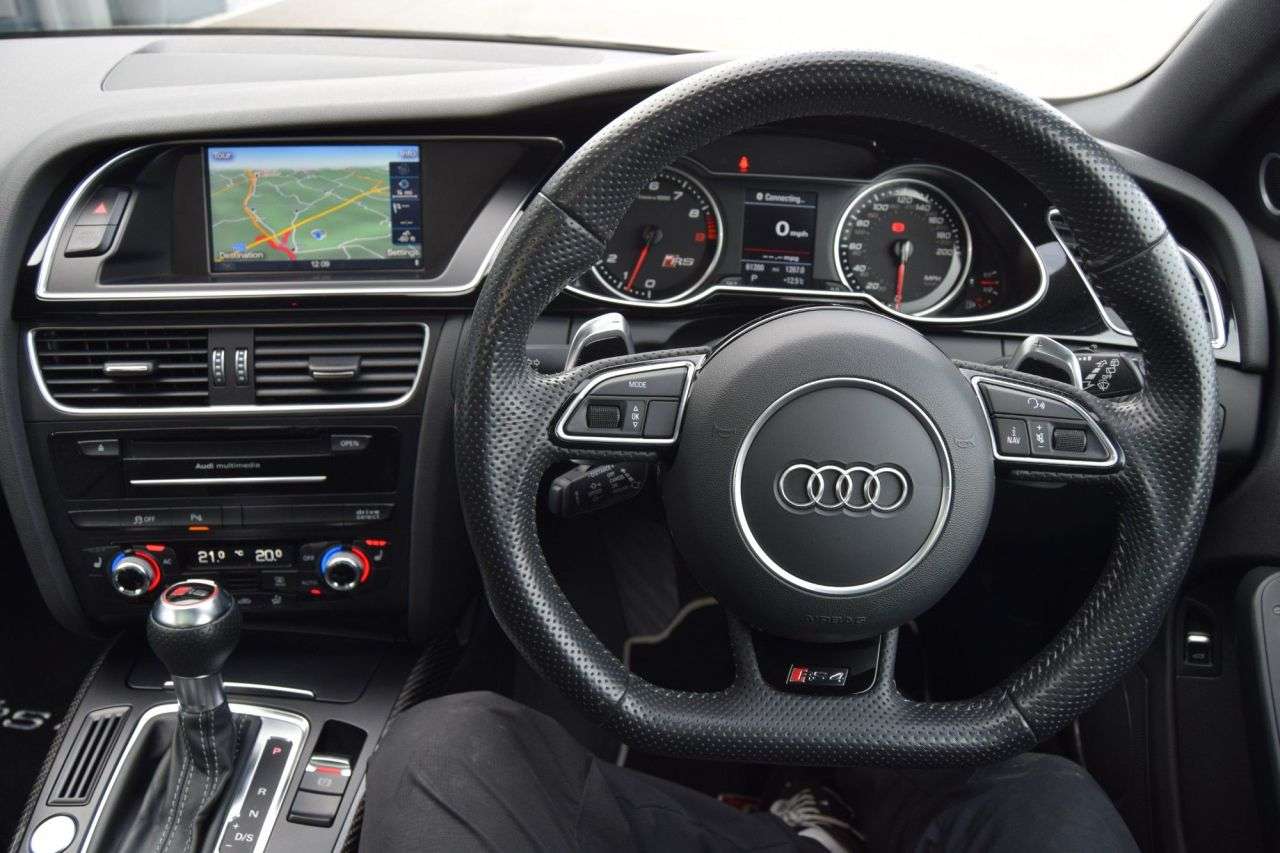 2014 AUDI RS4 AVANT 2014 AUDI RS4 AVANT