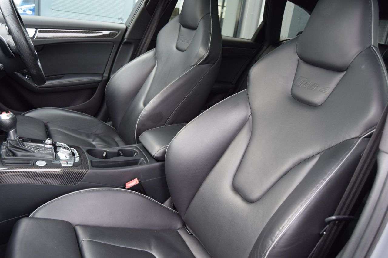 2014 AUDI RS4 AVANT 2014 AUDI RS4 AVANT