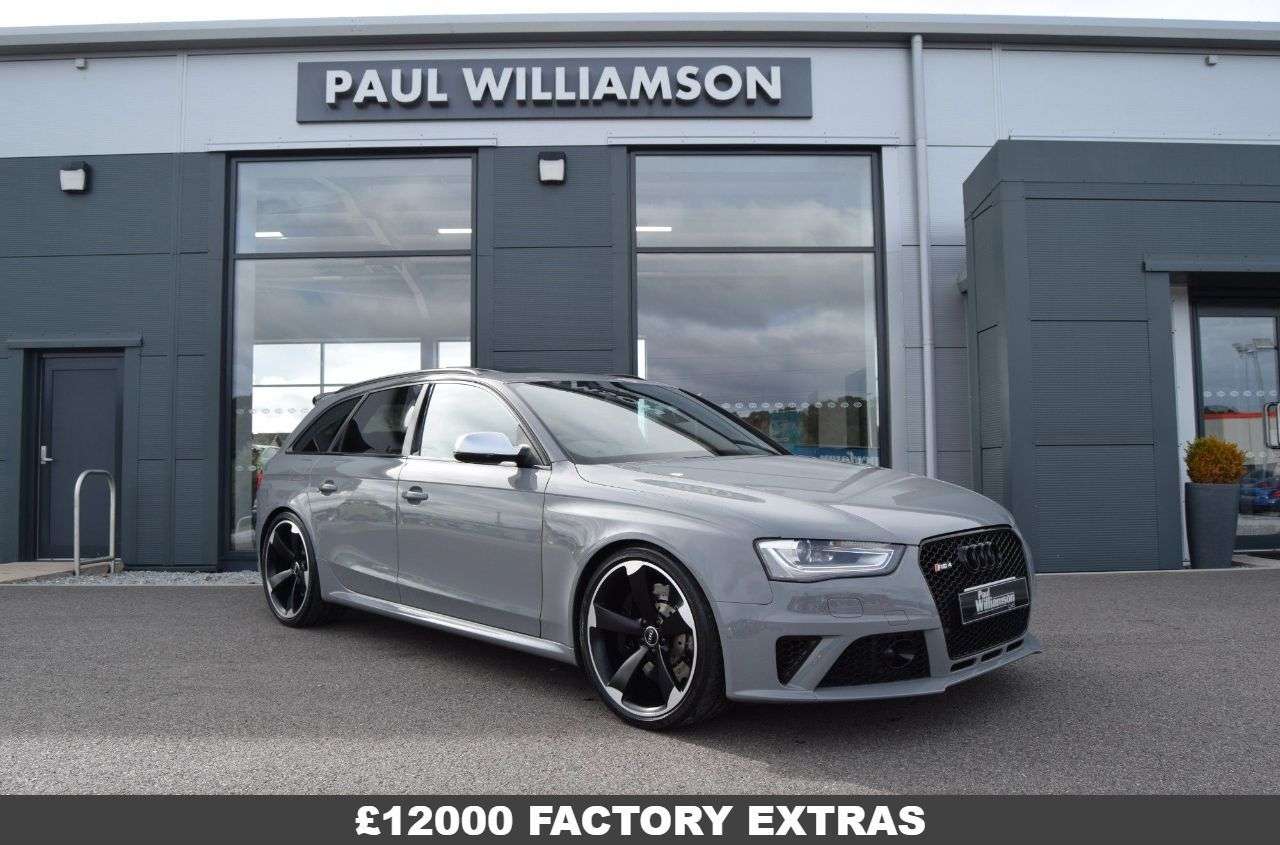 A 2014 AUDI RS4 AVANT 4.2 FSI V8 Estate 5dr Petrol S Tronic quattro Euro 5 (450 ps) A 2014 AUDI RS4 AVANT 4.2 FSI V8 Estate 5dr Petrol S Tronic quattro Euro 5 (450 ps)