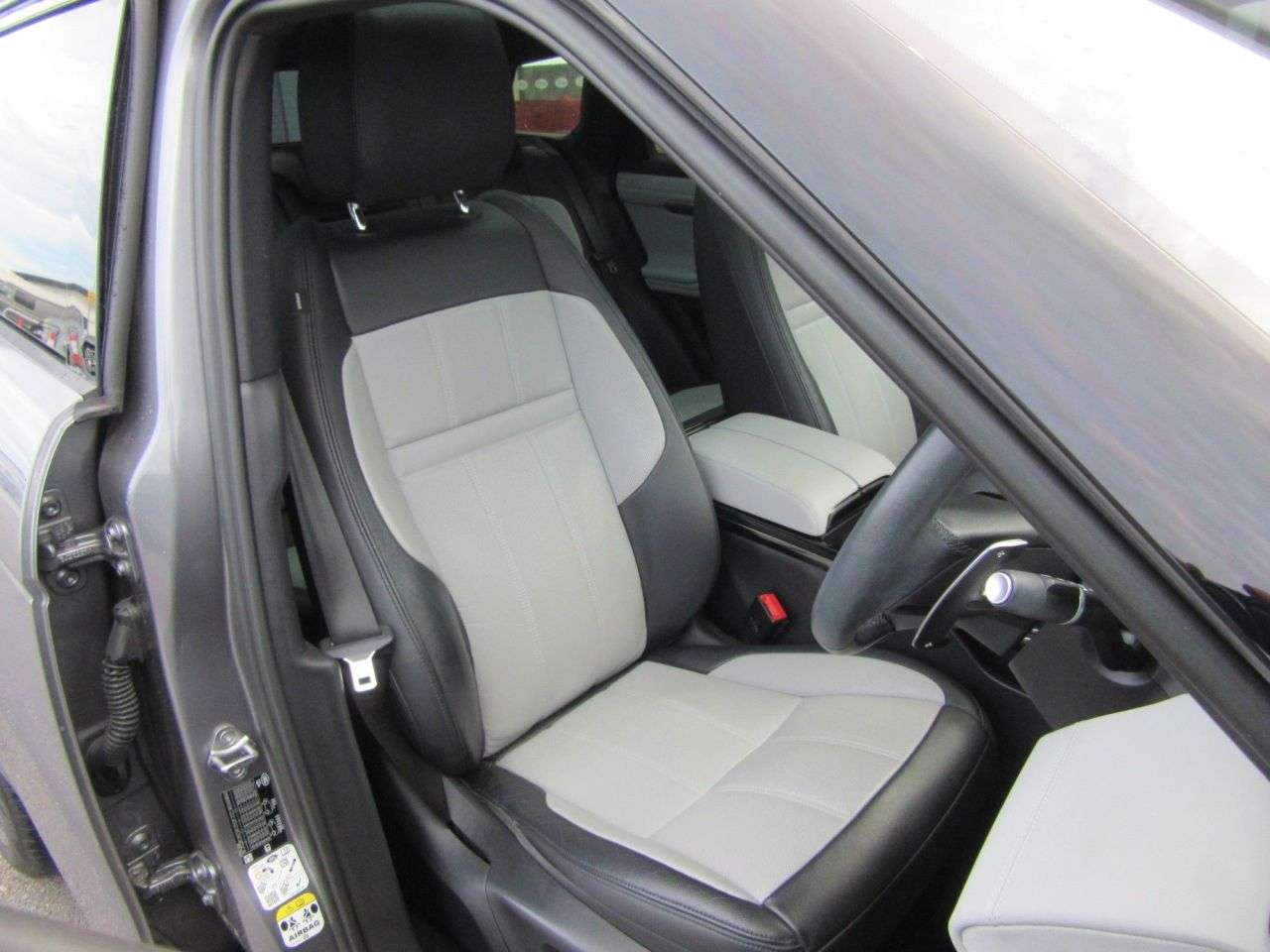 2026 LAND ROVER RANGE ROVER EVOQUE 2026 LAND ROVER RANGE ROVER EVOQUE