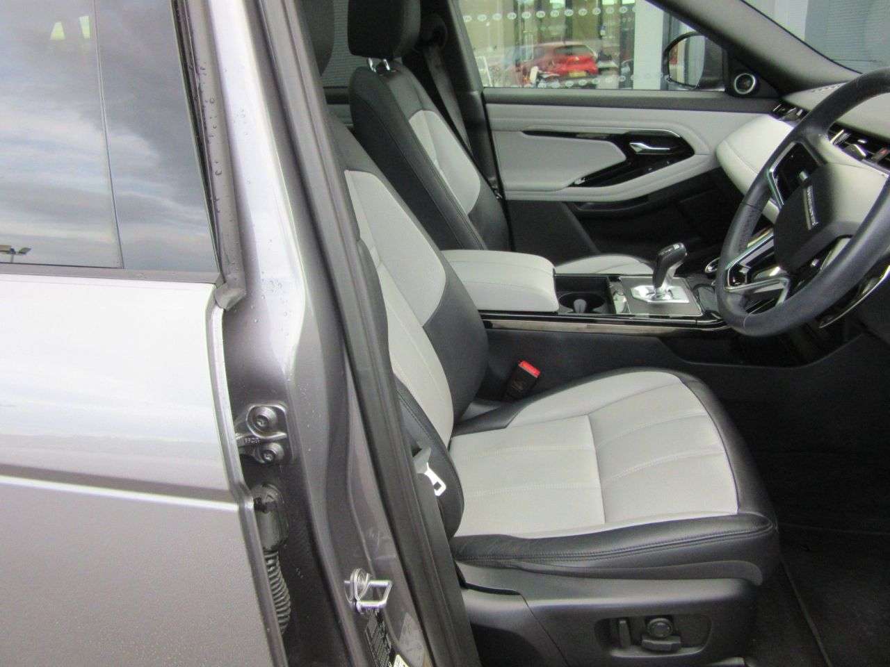 2026 LAND ROVER RANGE ROVER EVOQUE 2026 LAND ROVER RANGE ROVER EVOQUE
