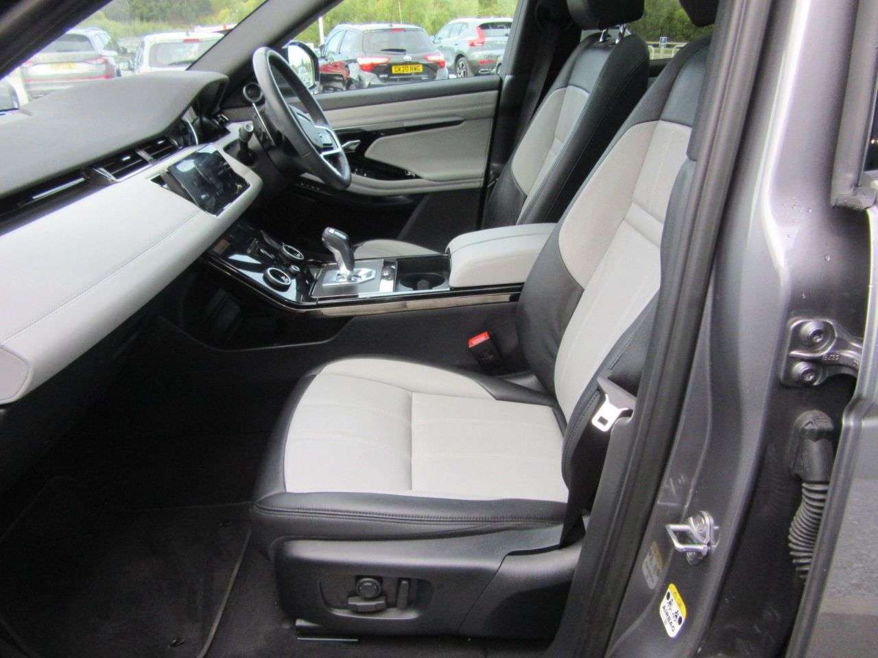 2026 LAND ROVER RANGE ROVER EVOQUE 2026 LAND ROVER RANGE ROVER EVOQUE