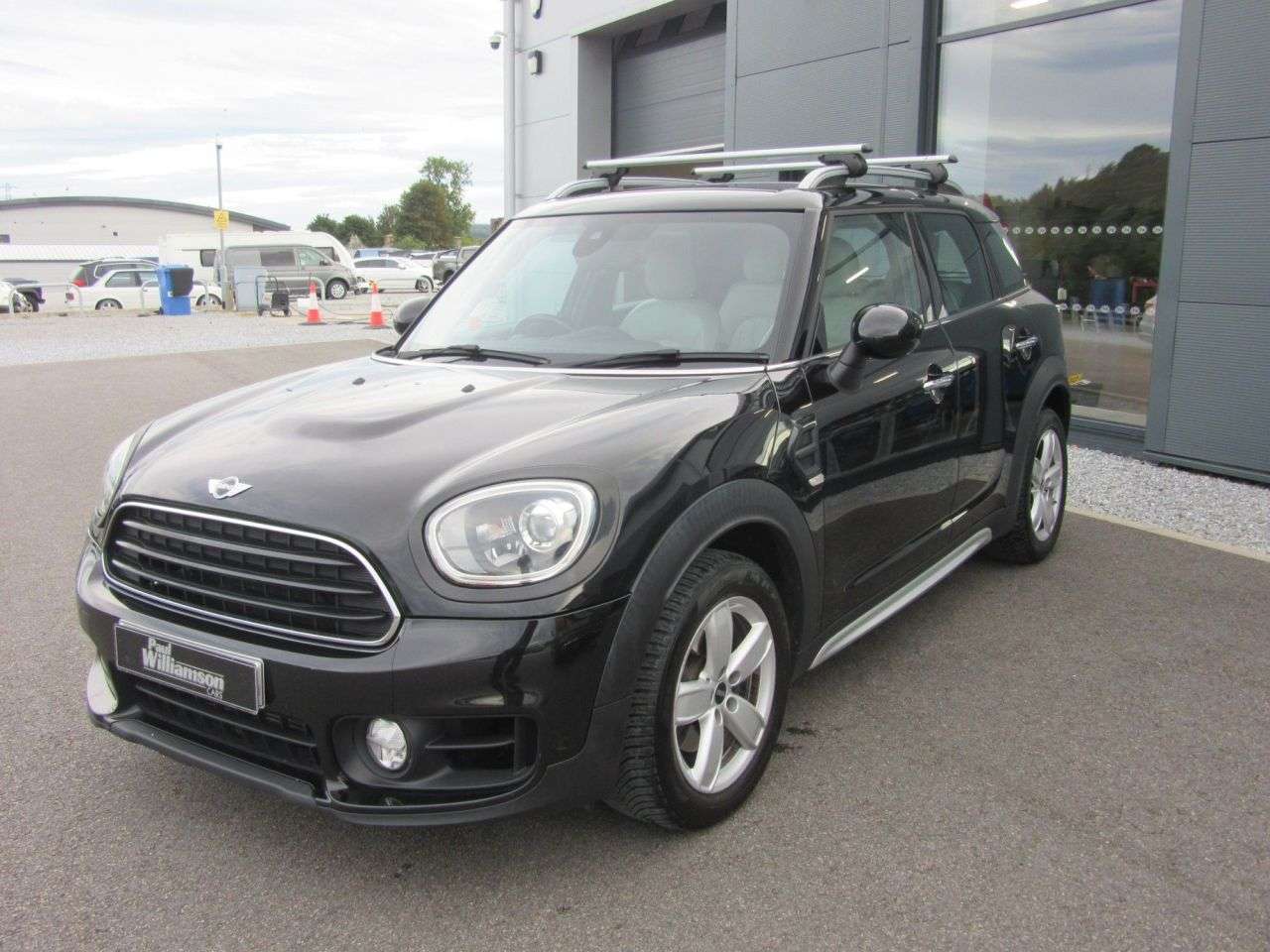 A 2023 MINI COUNTRYMAN 1.5 Cooper SUV 5dr Petrol Auto Euro 6 (s/s) (136 ps) A 2023 MINI COUNTRYMAN 1.5 Cooper SUV 5dr Petrol Auto Euro 6 (s/s) (136 ps)